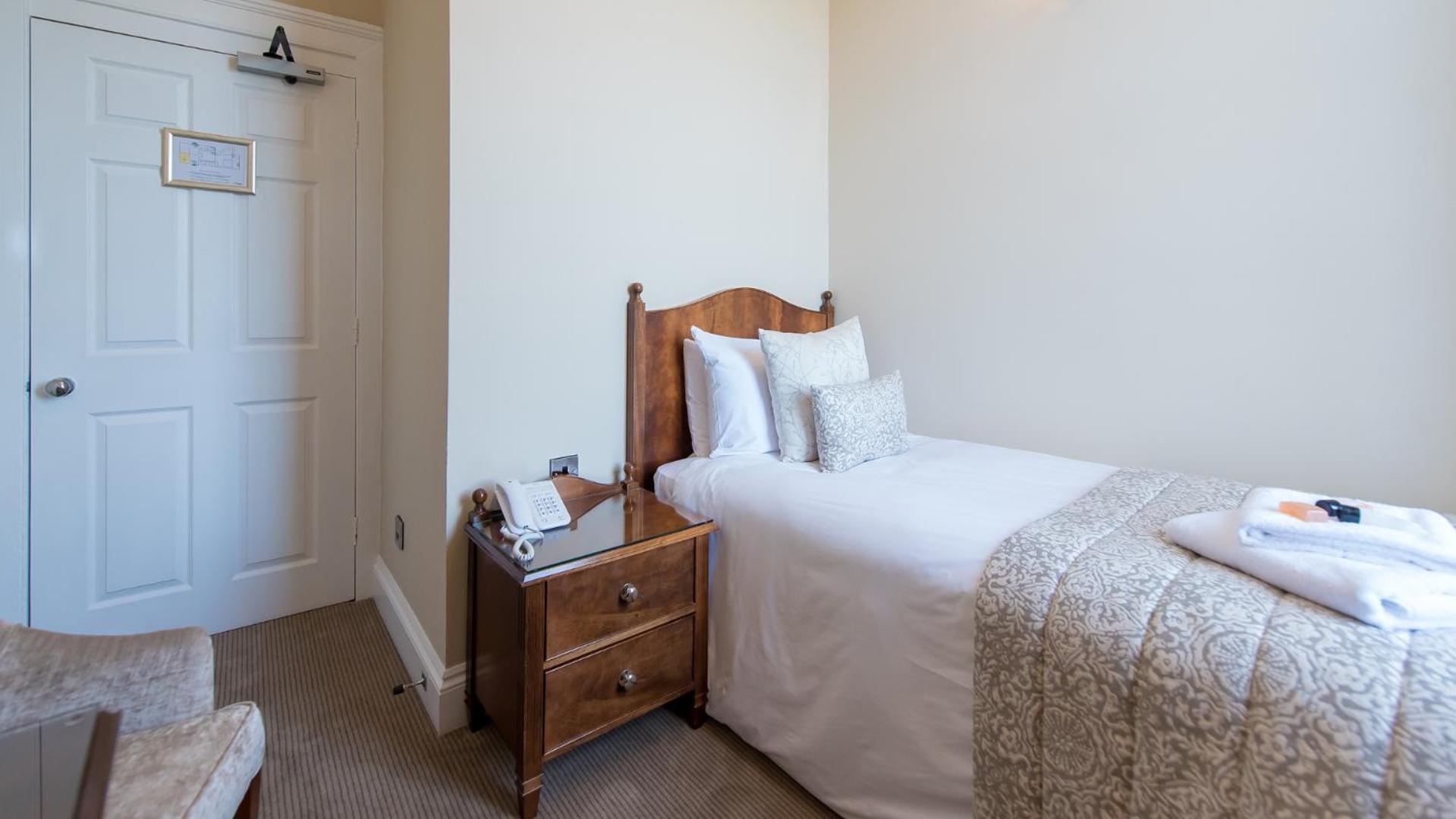 Standard Single Room