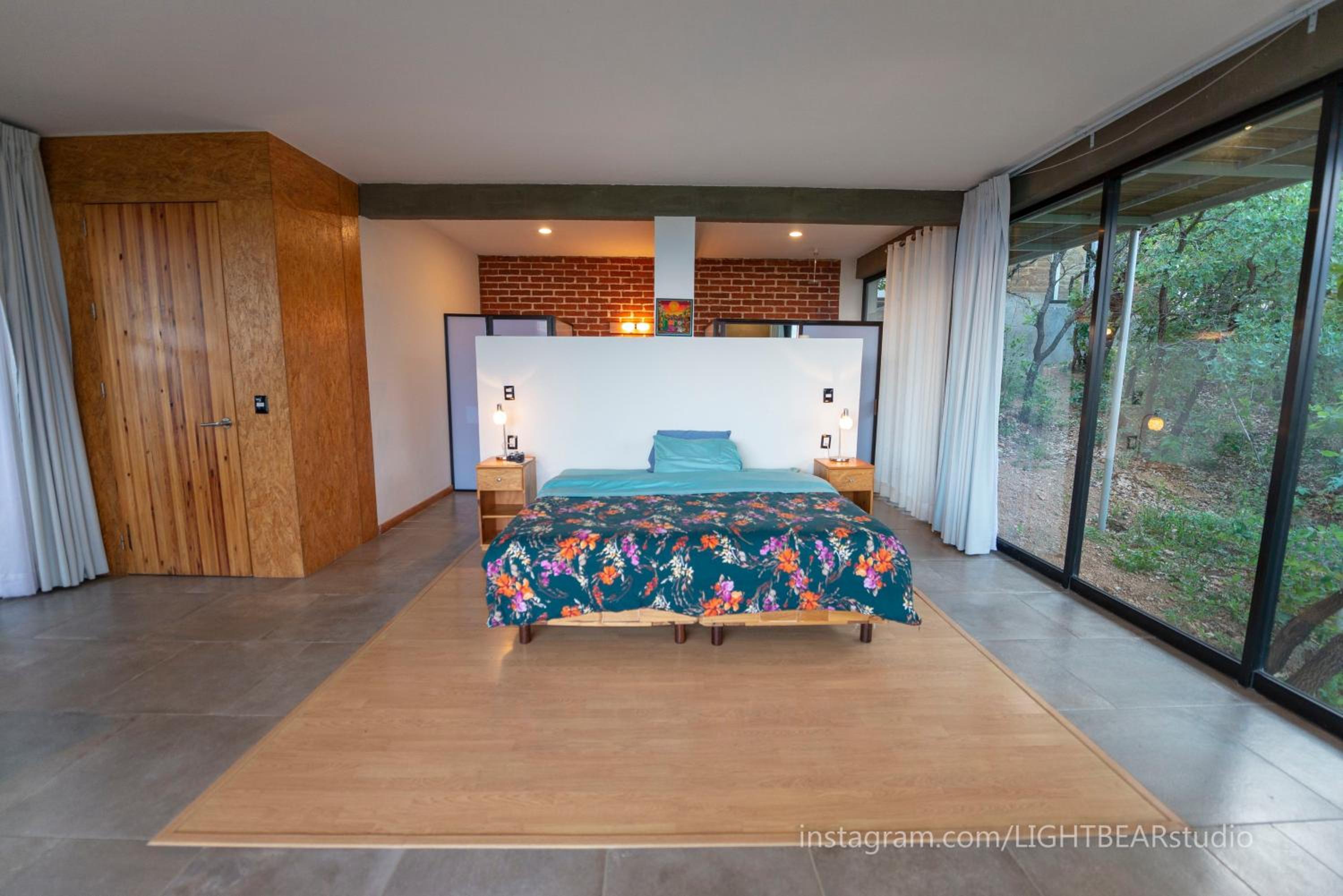 Three-Bedroom Villa - Photo 28