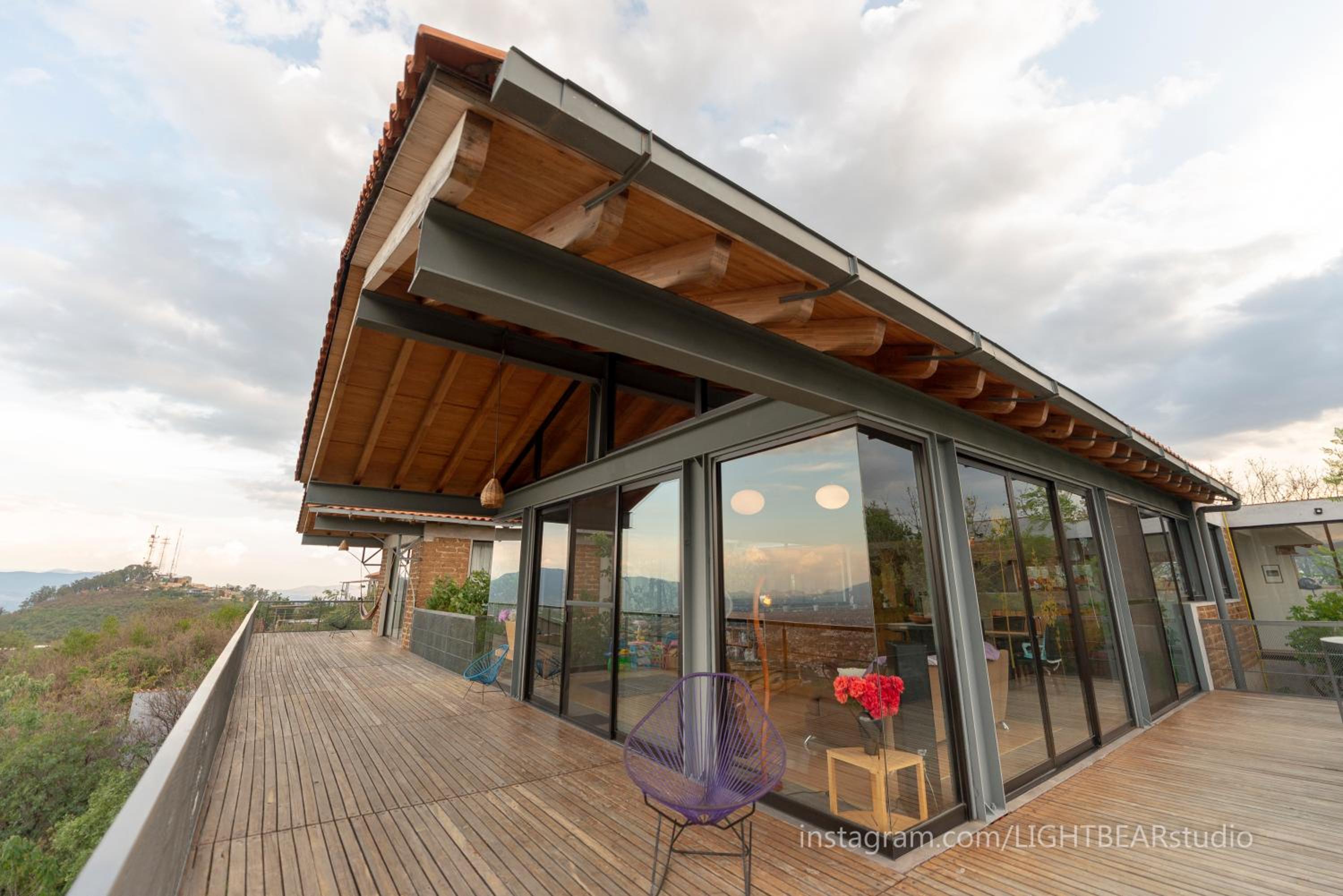 Three-Bedroom Villa - Photo 36