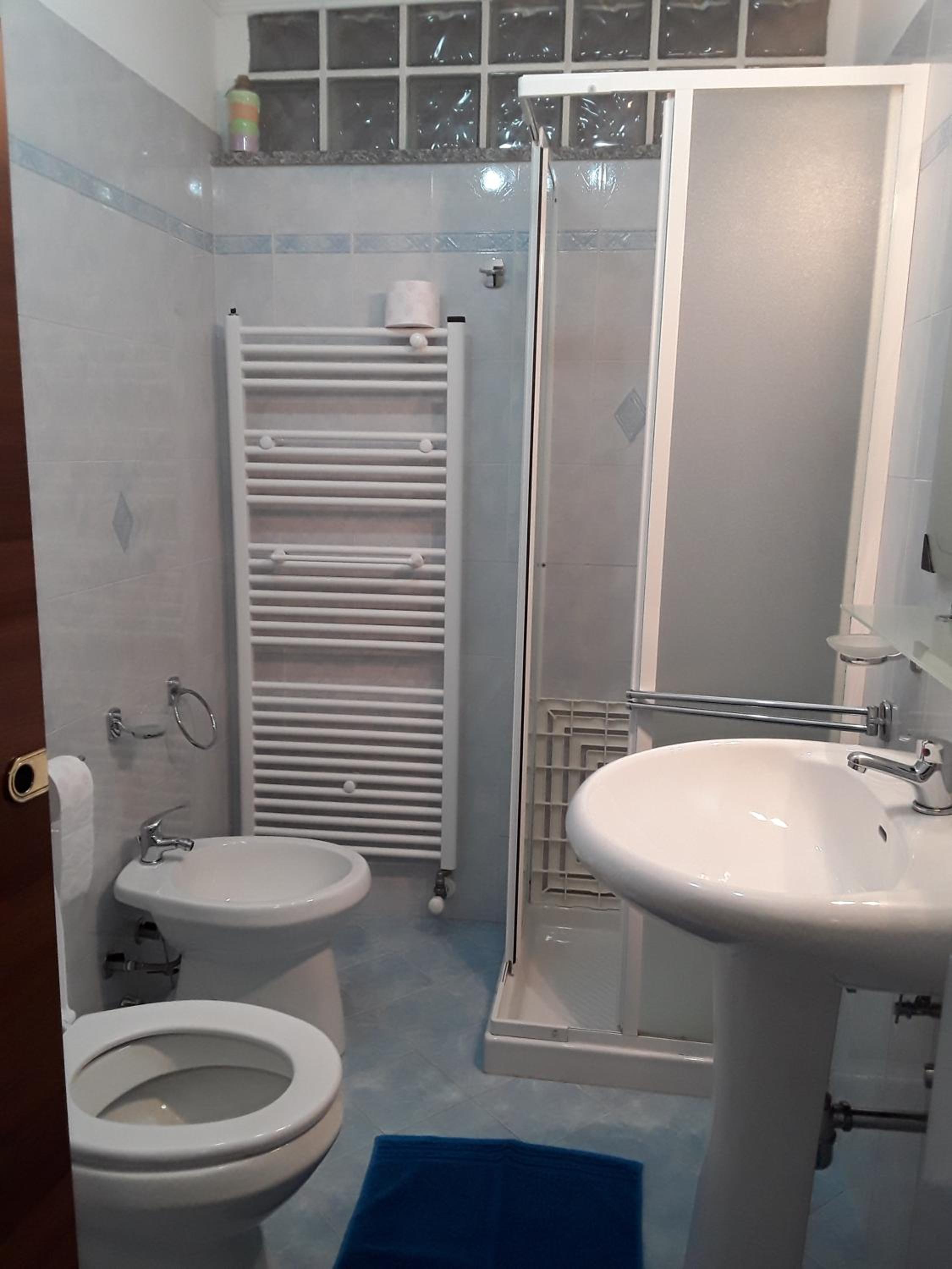 Double or Twin Room photo 3