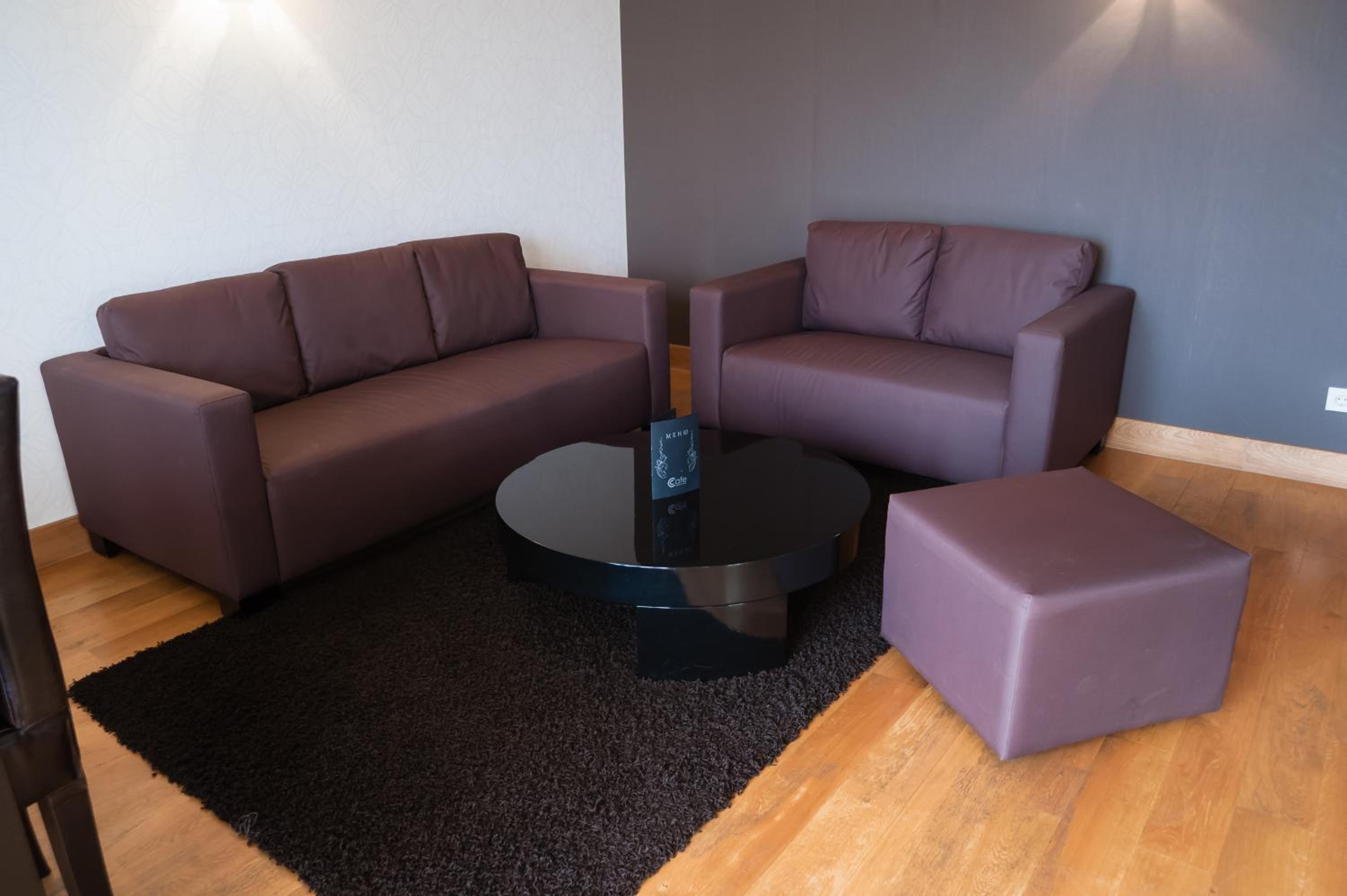 Deluxe Suite - Photo 11