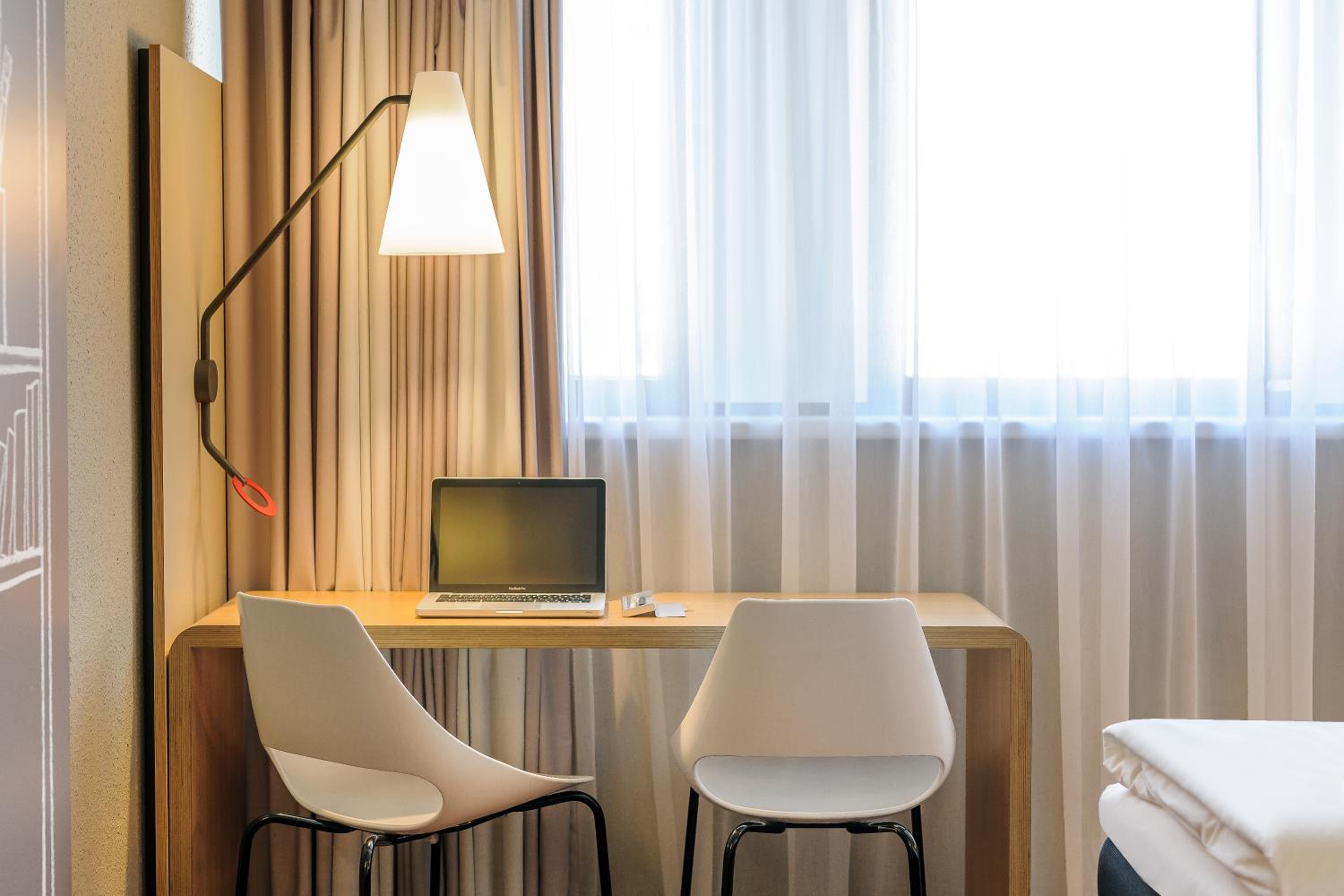 Standard Double Room - Photo 6