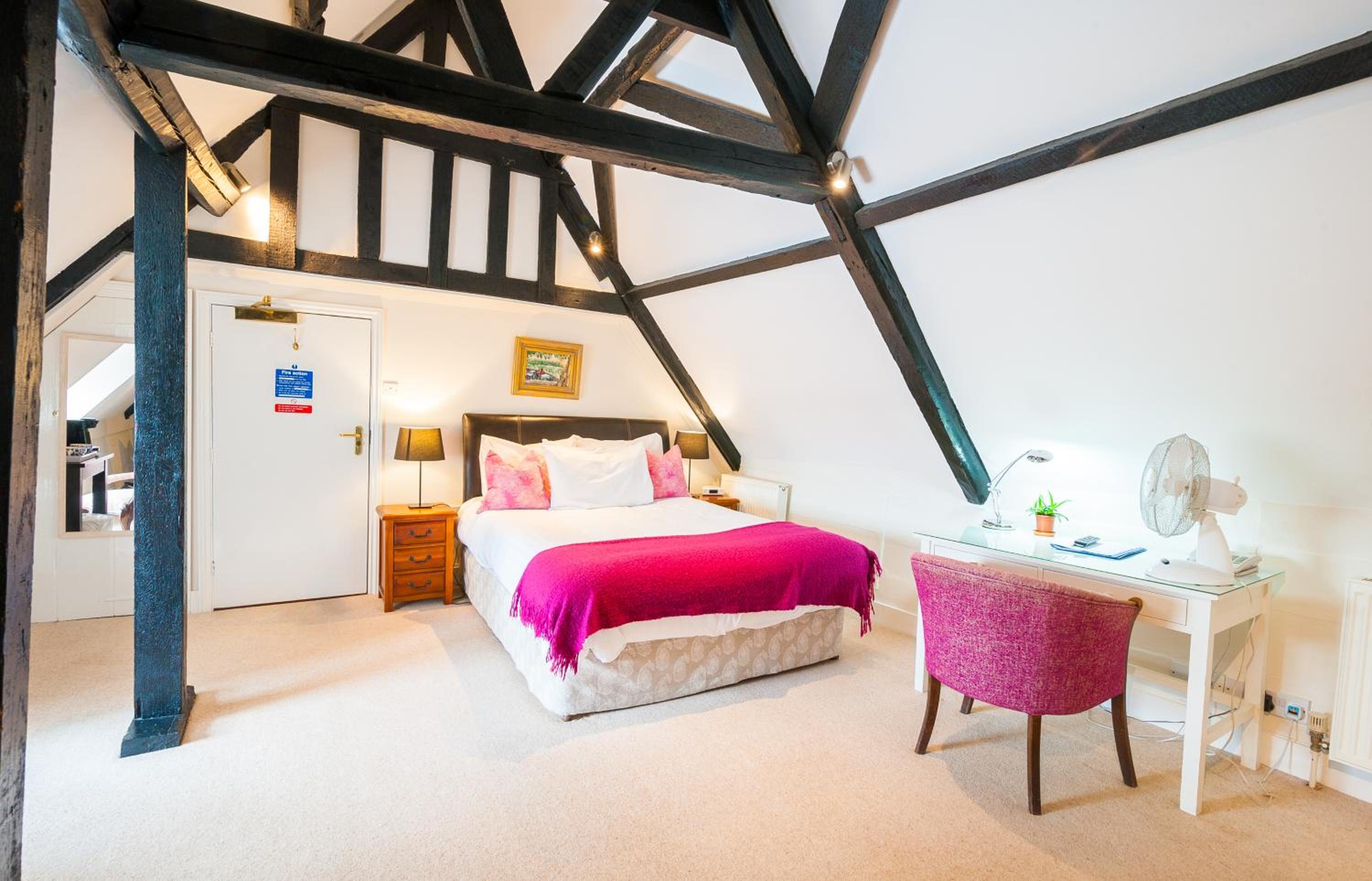 Superior Double or Twin Room photo 3
