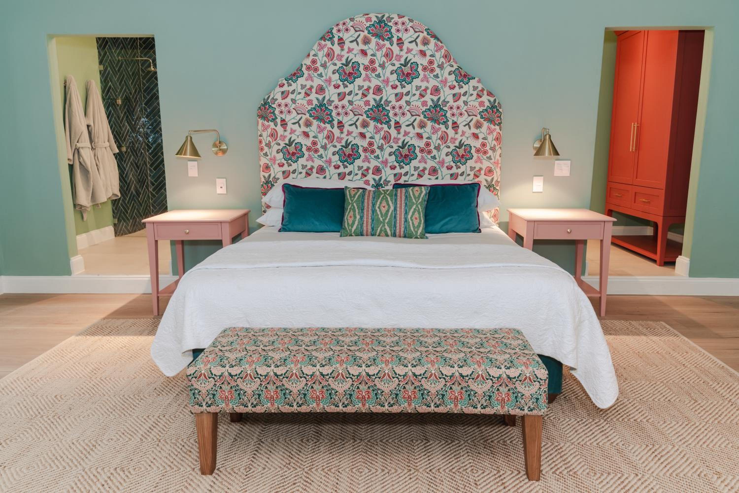 Suite with Private Pool - Photo 17