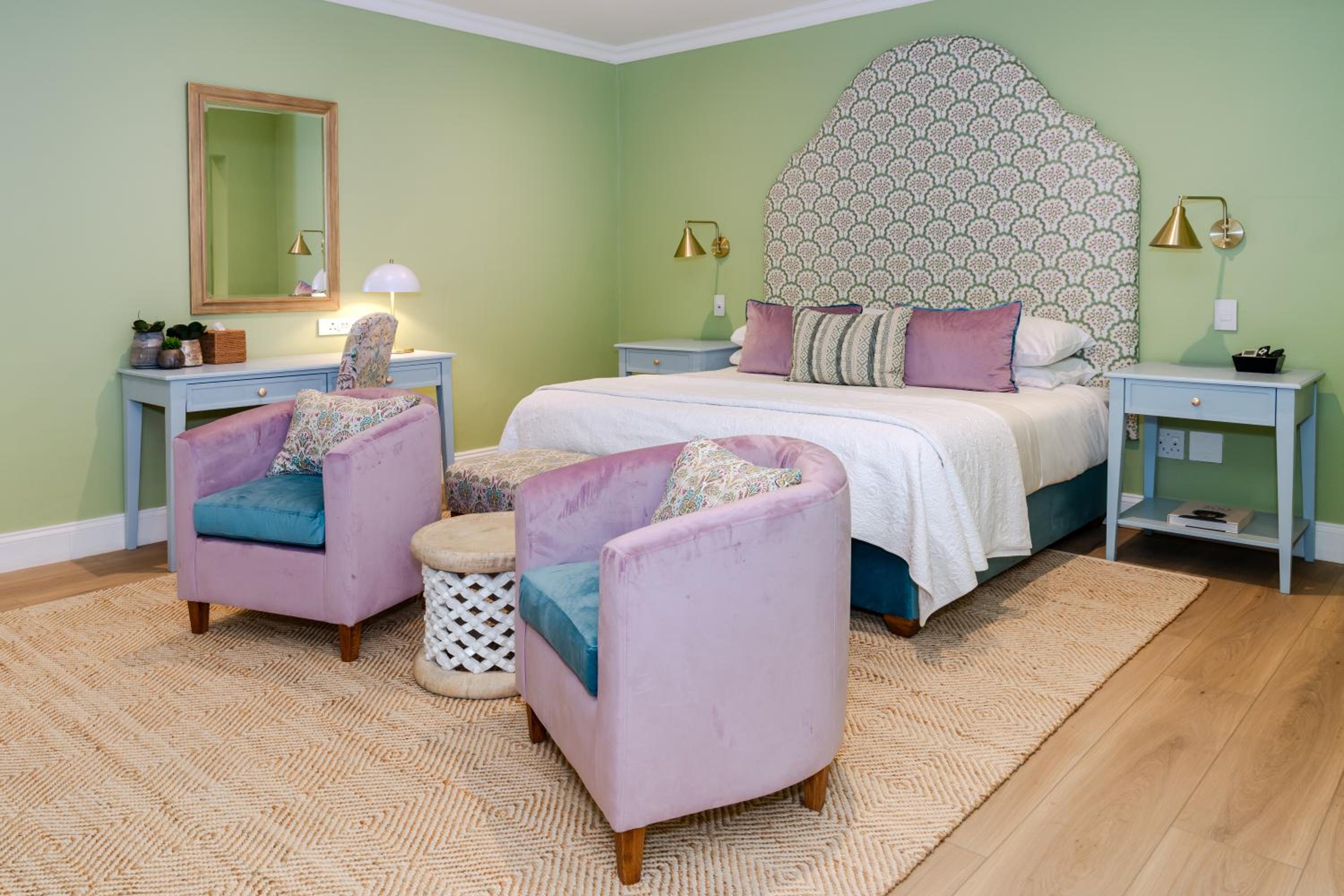 Superior King Room - Photo 22