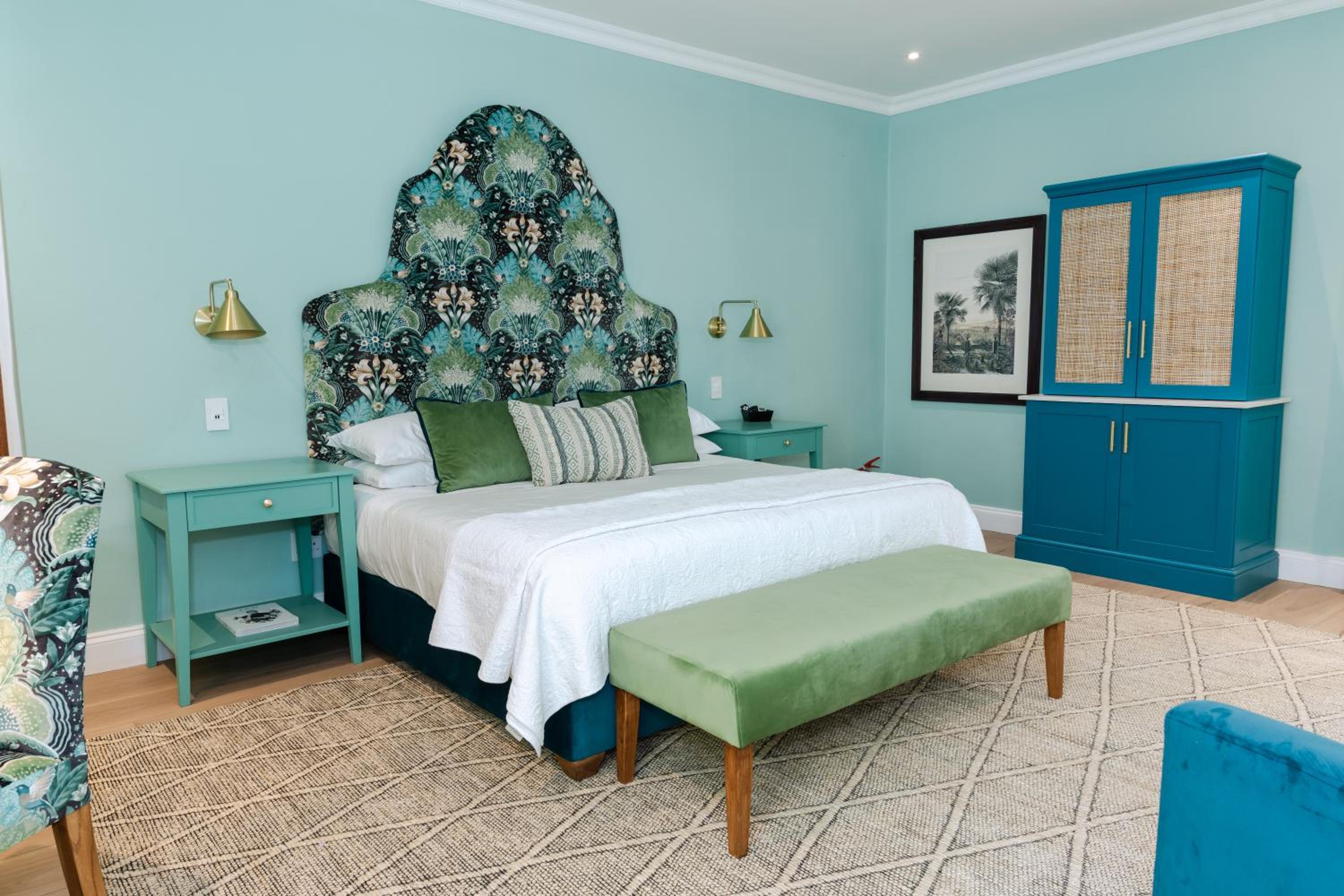 Superior King Room - Photo 21