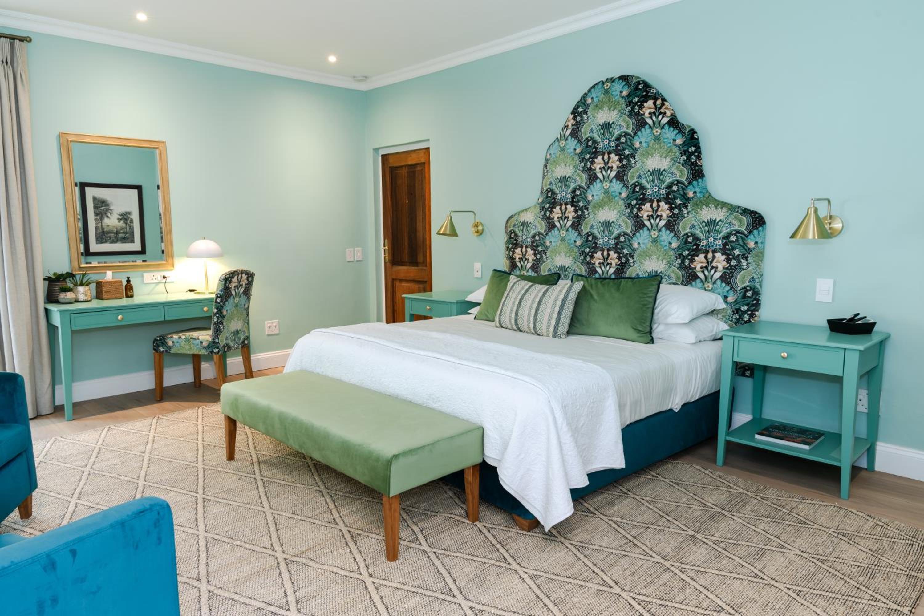 Superior King Room - Photo 26