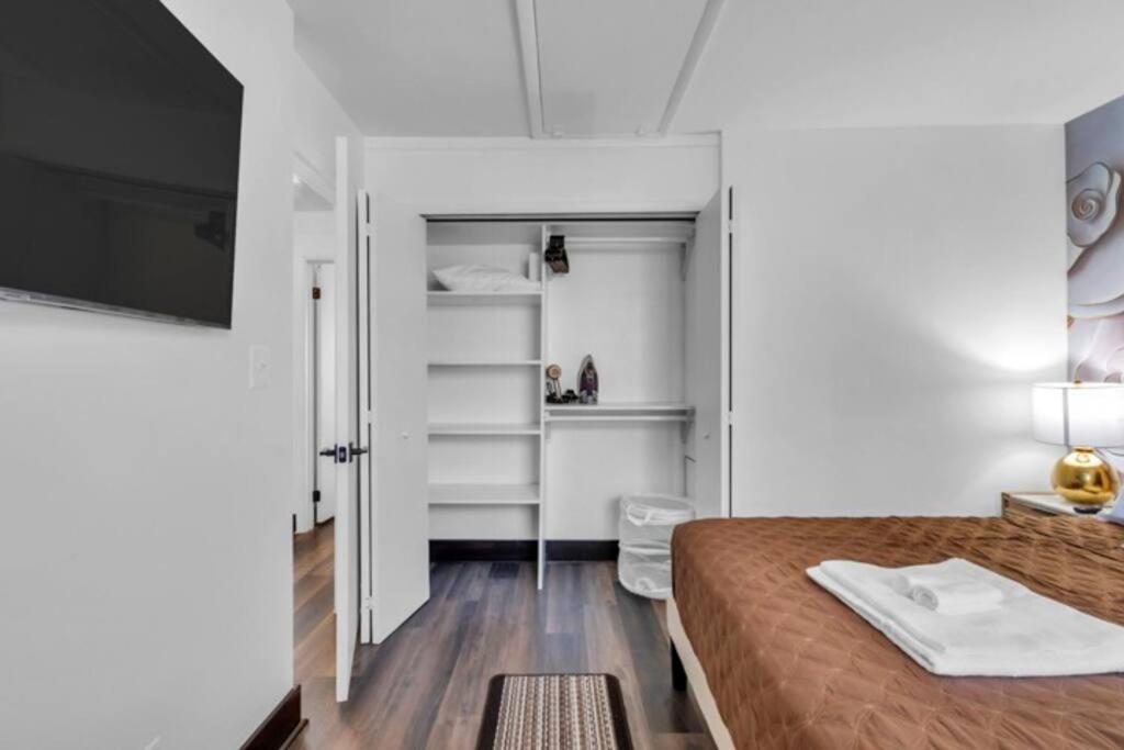 Two-Bedroom Apartment photo 2