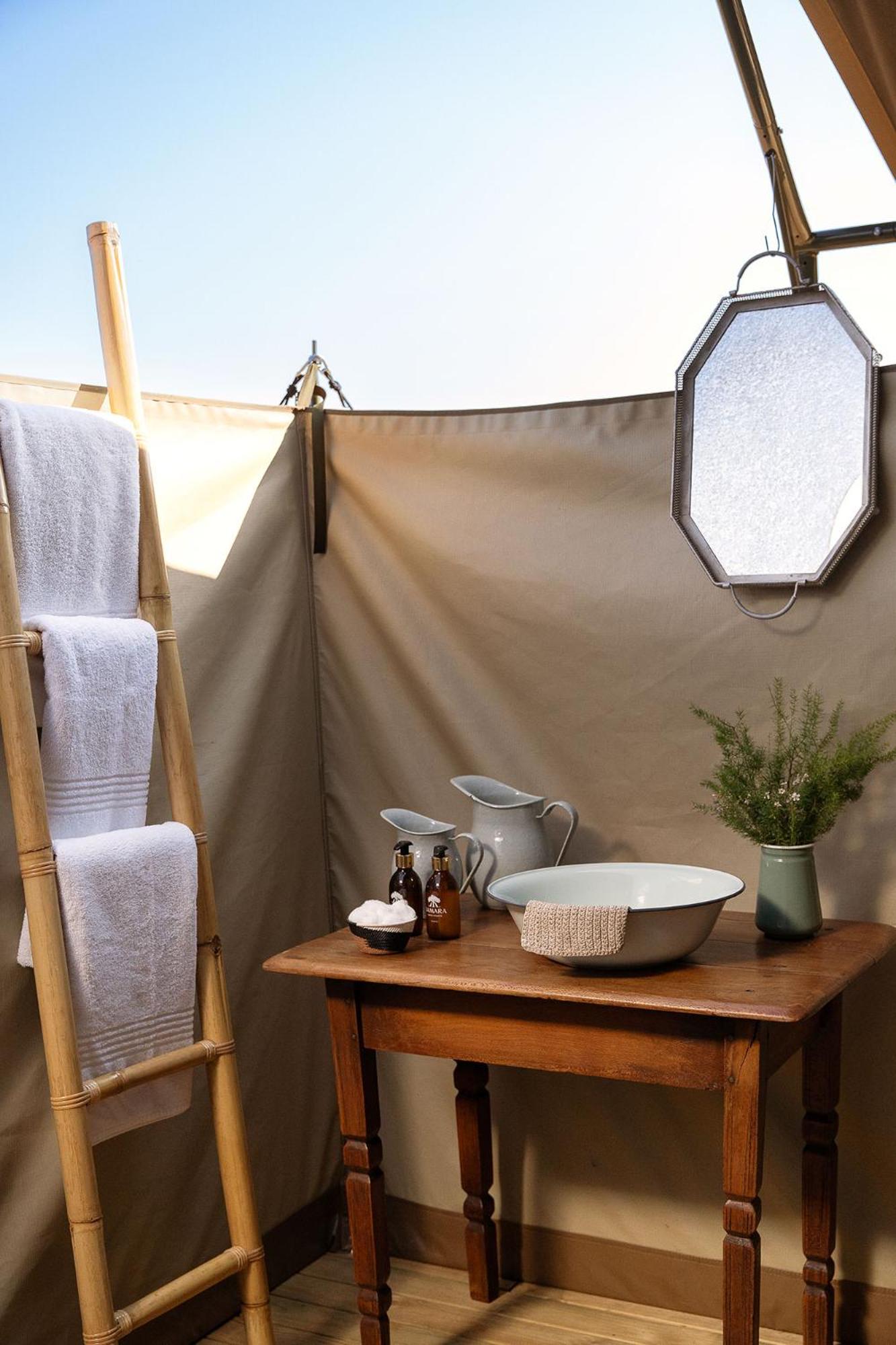 Plains Camp Luxury Tent photo 2