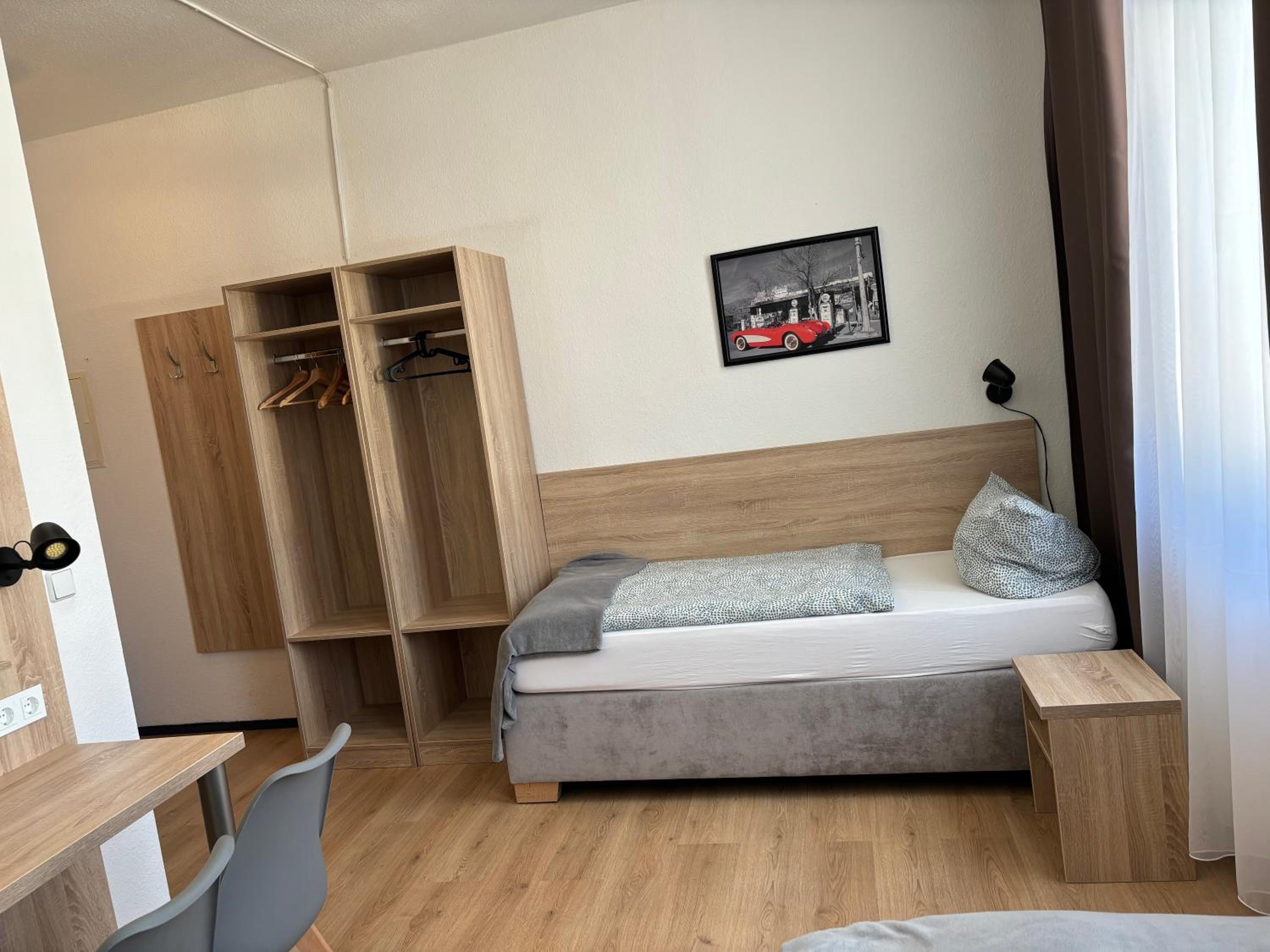 Twin Room with Bath photo 2