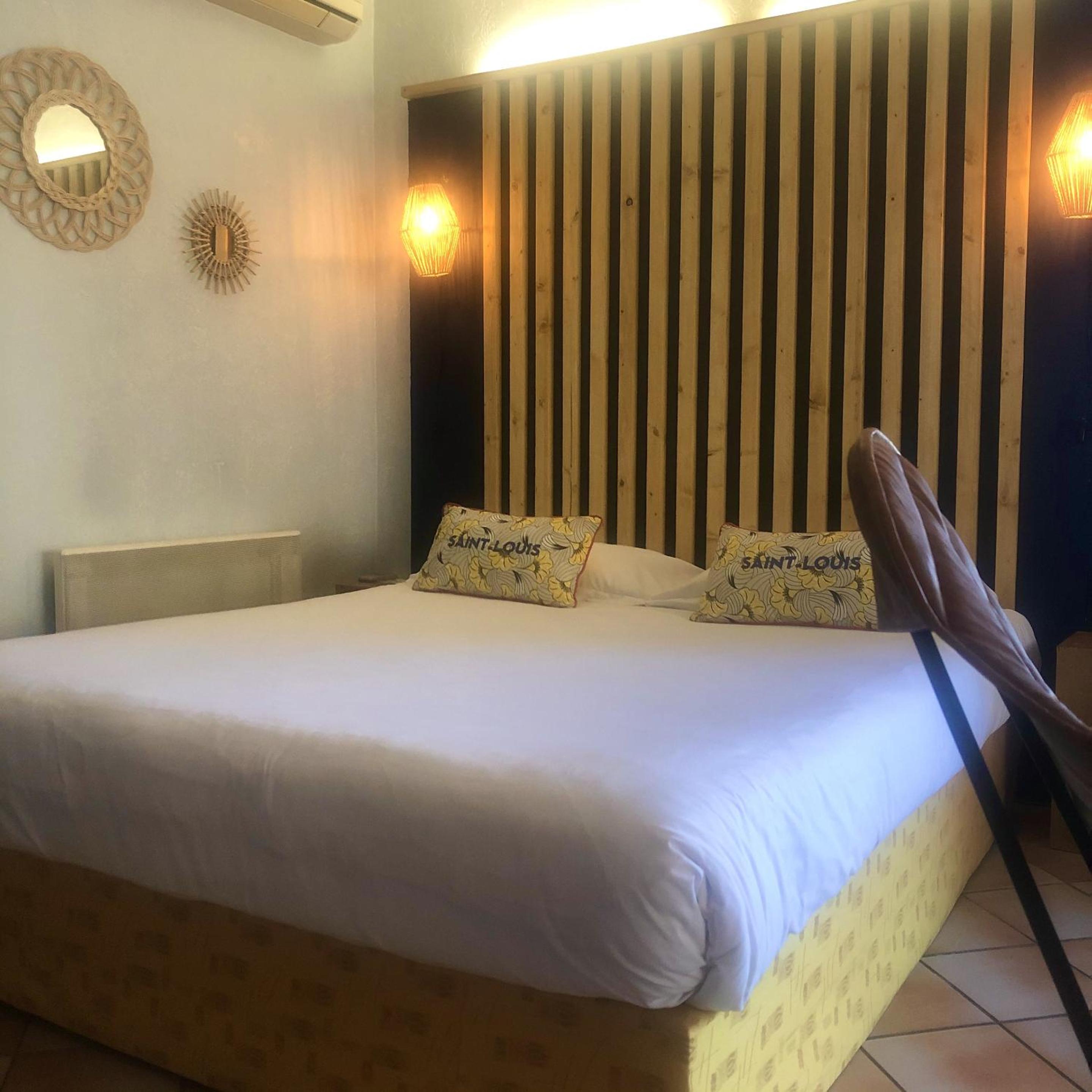Deluxe Double Room - Photo 4