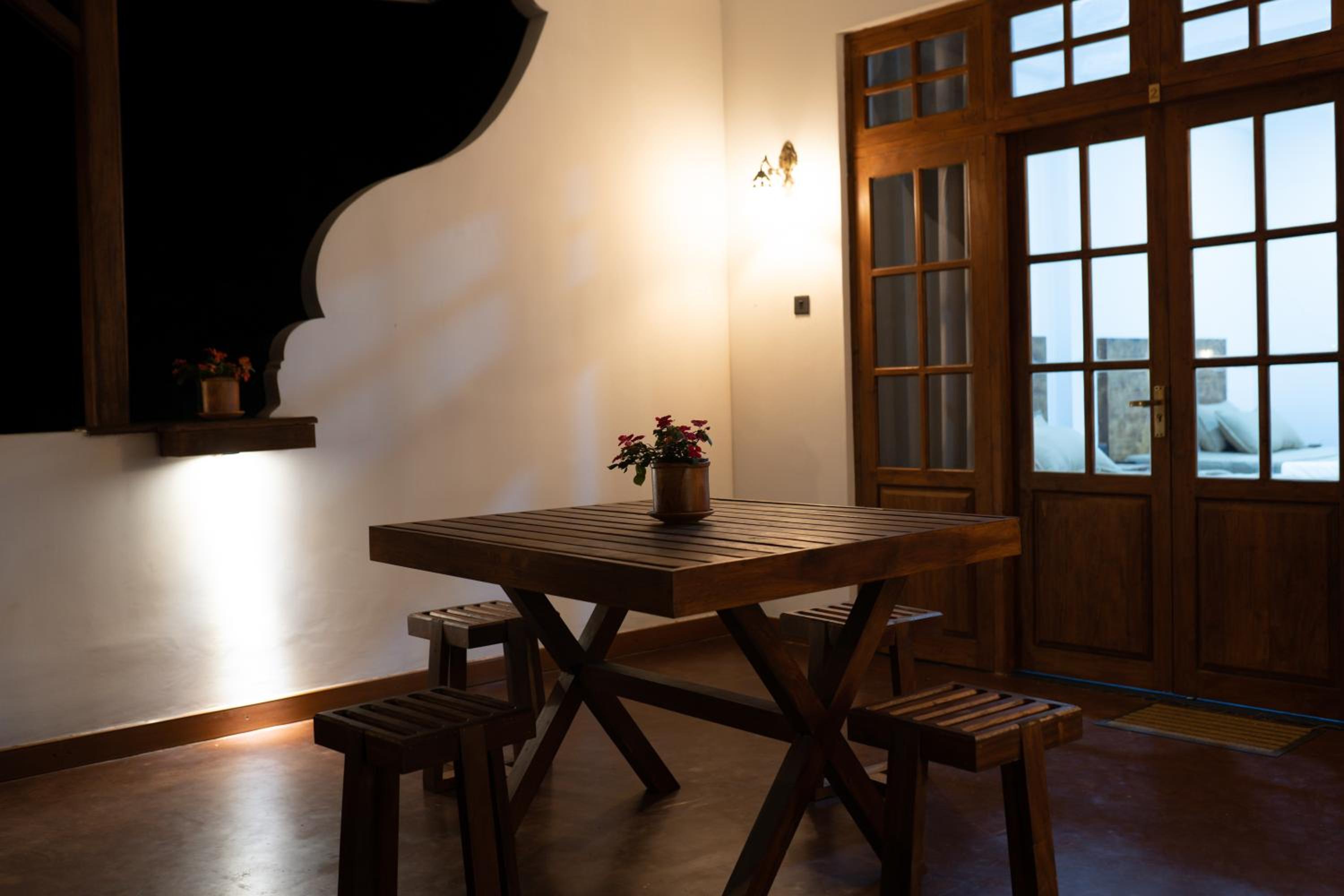 Family Room with Mountain View photo 3