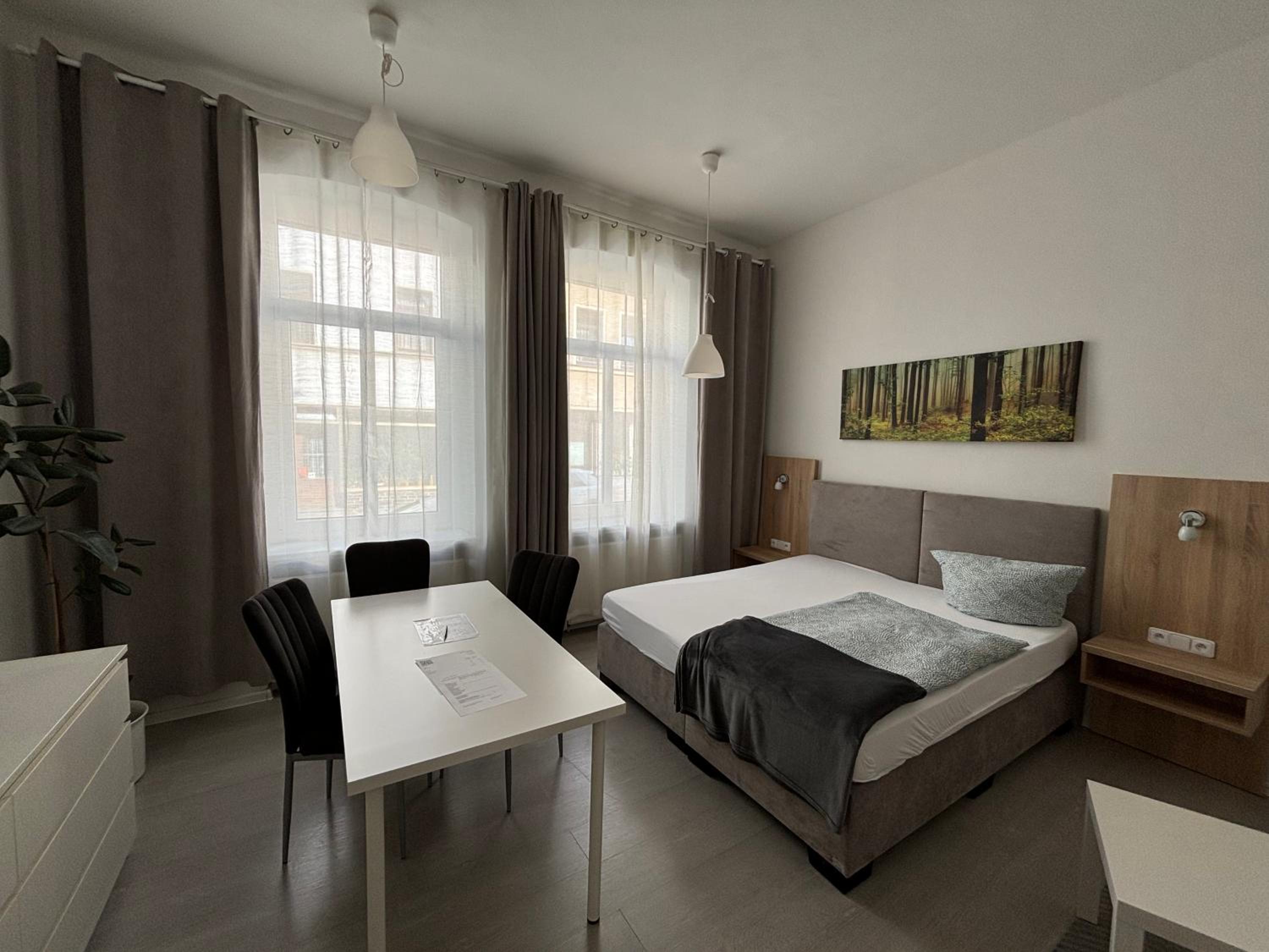 Apartment - Ground Floor - Photo 4