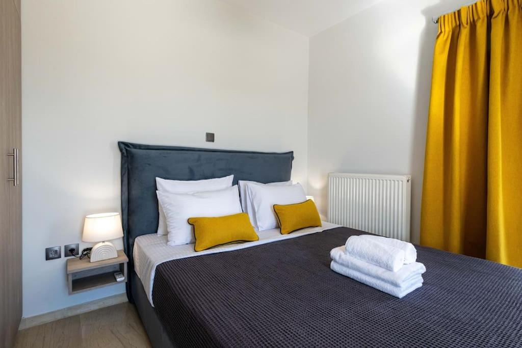 Studio Apartment with Sea View