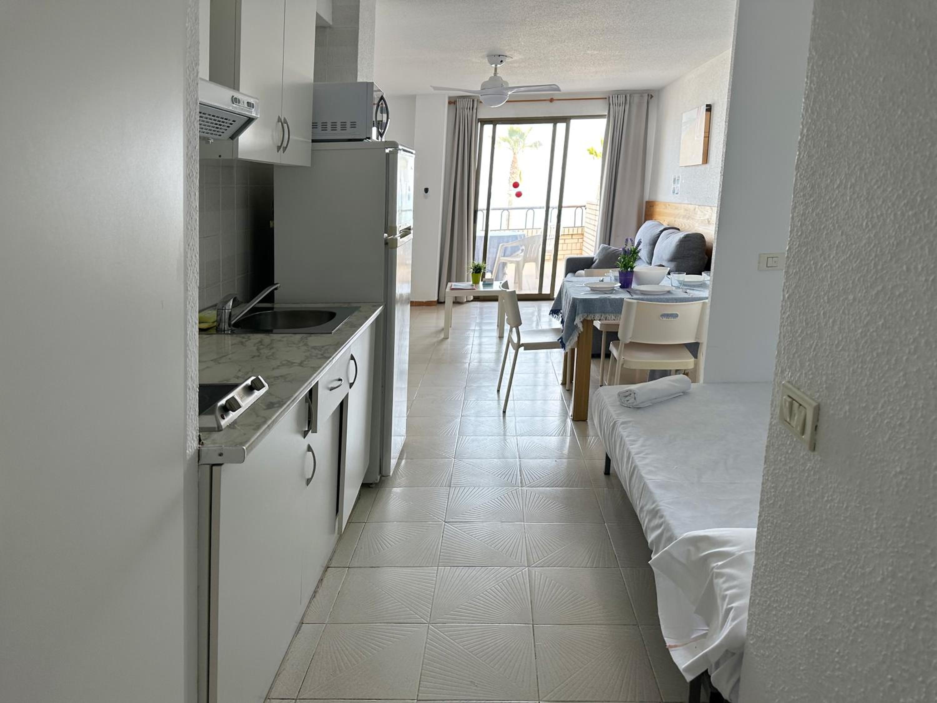 Studio Apartment - Photo 12