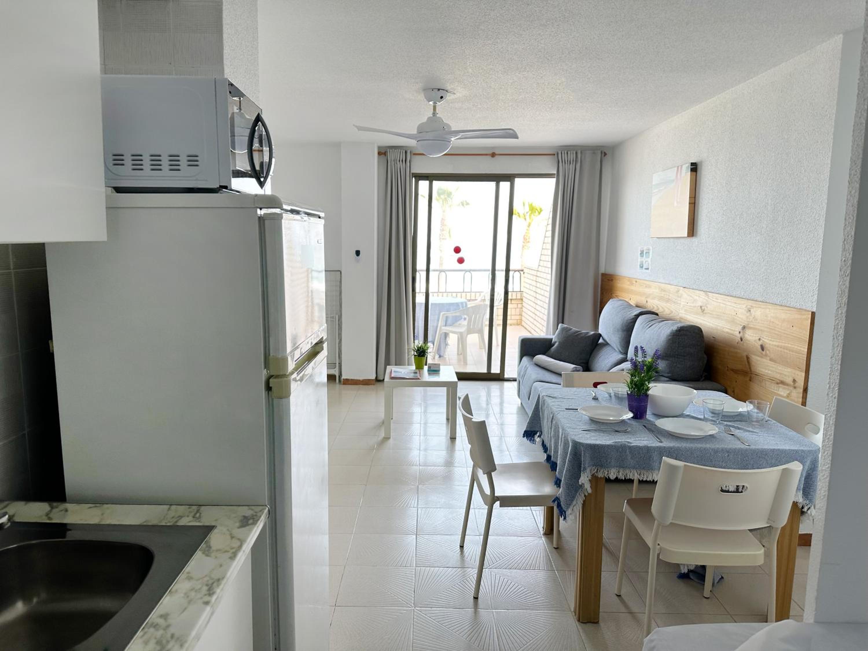 Studio Apartment - Photo 3