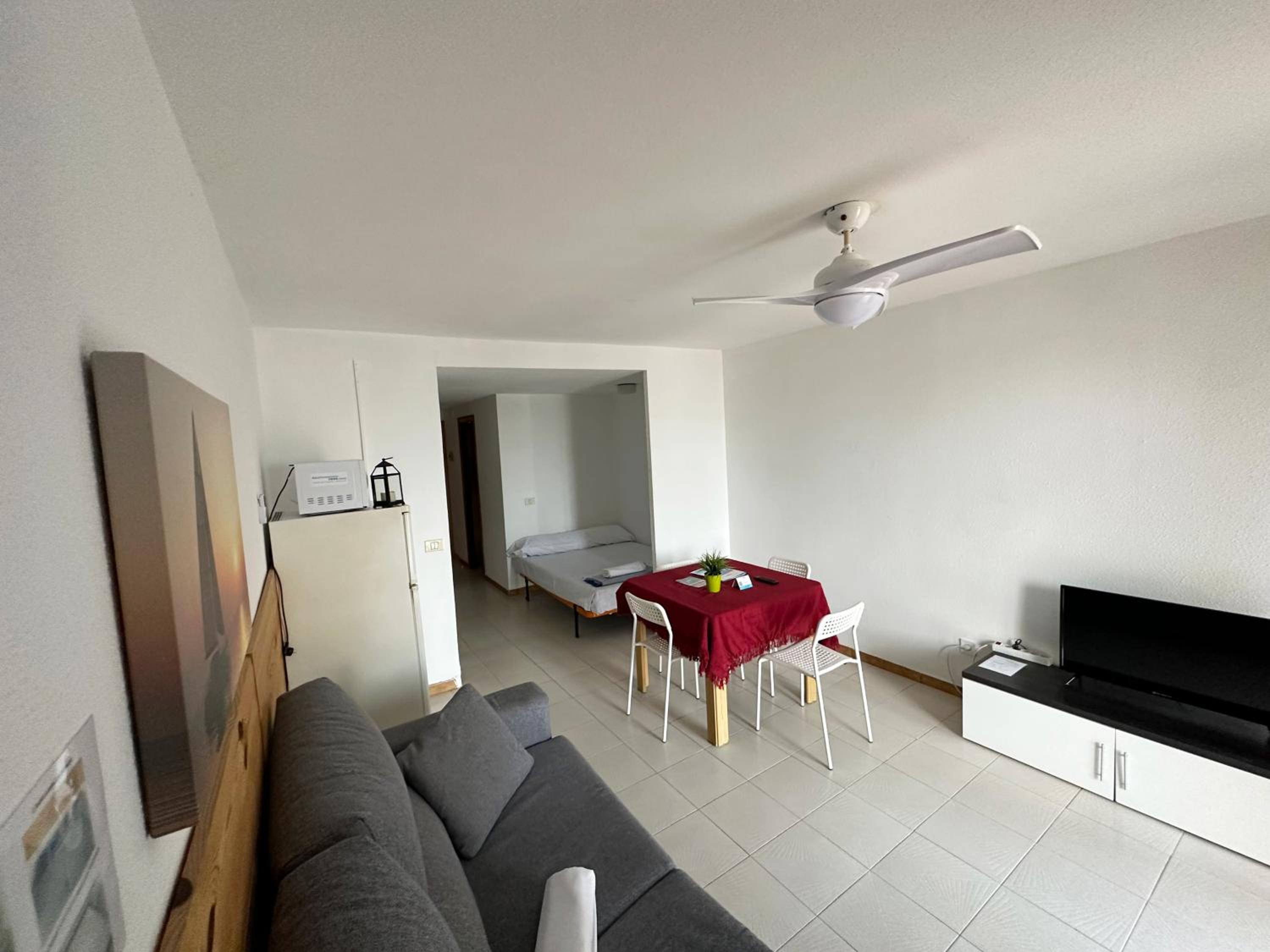 Studio Apartment - Photo 6