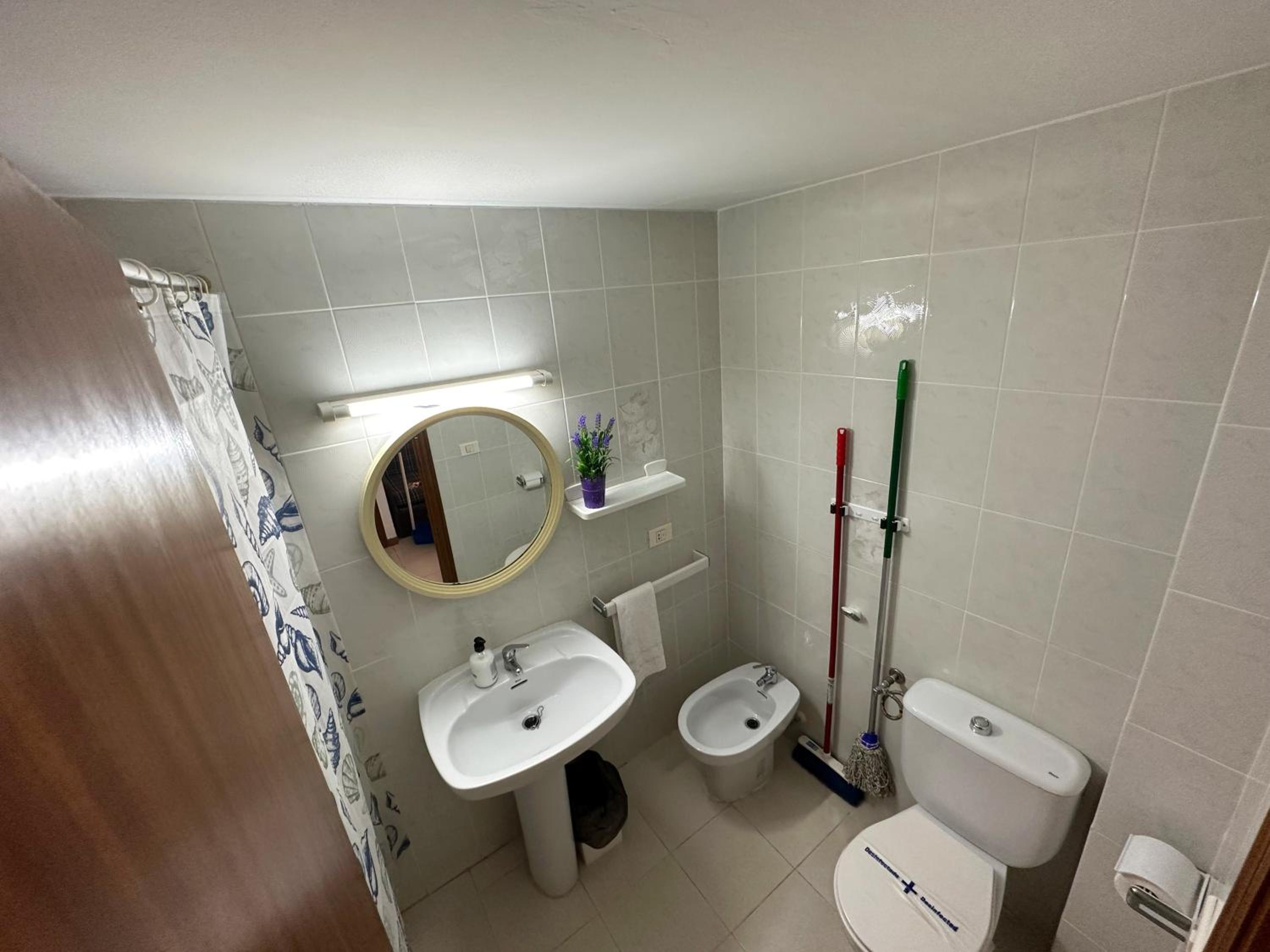 Studio Apartment - Photo 24