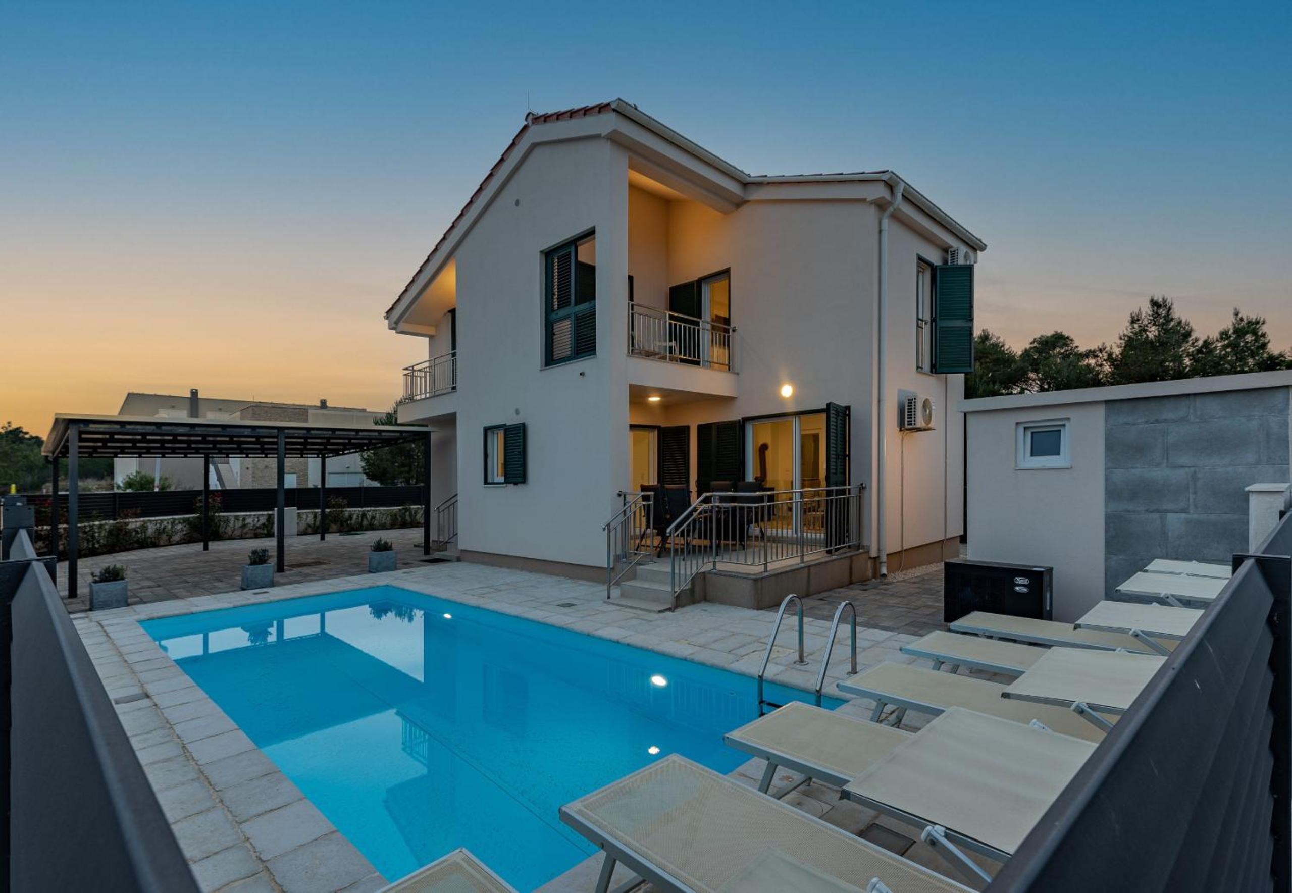 Villa with Private Pool photo 3