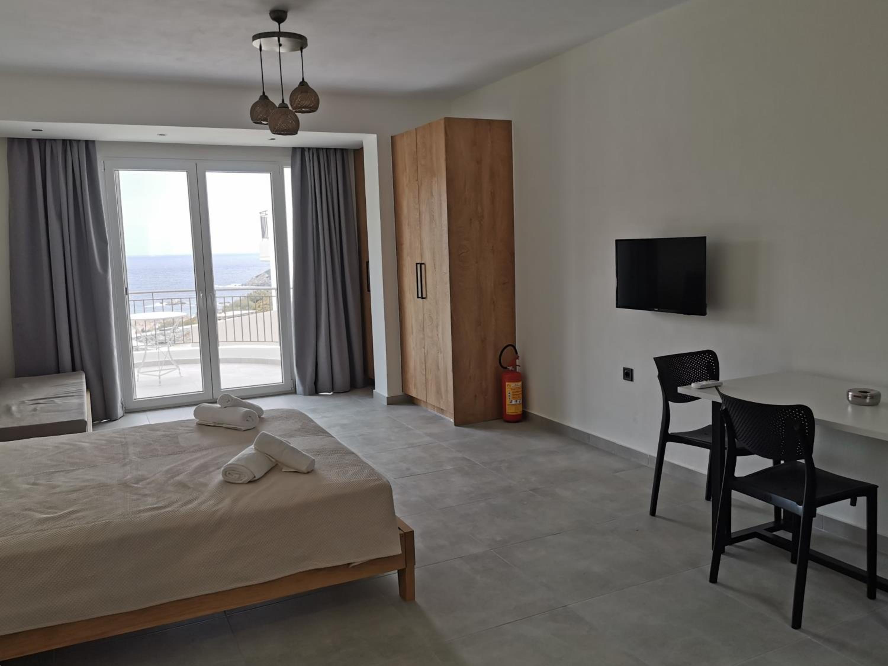 Triple Room with Sea View