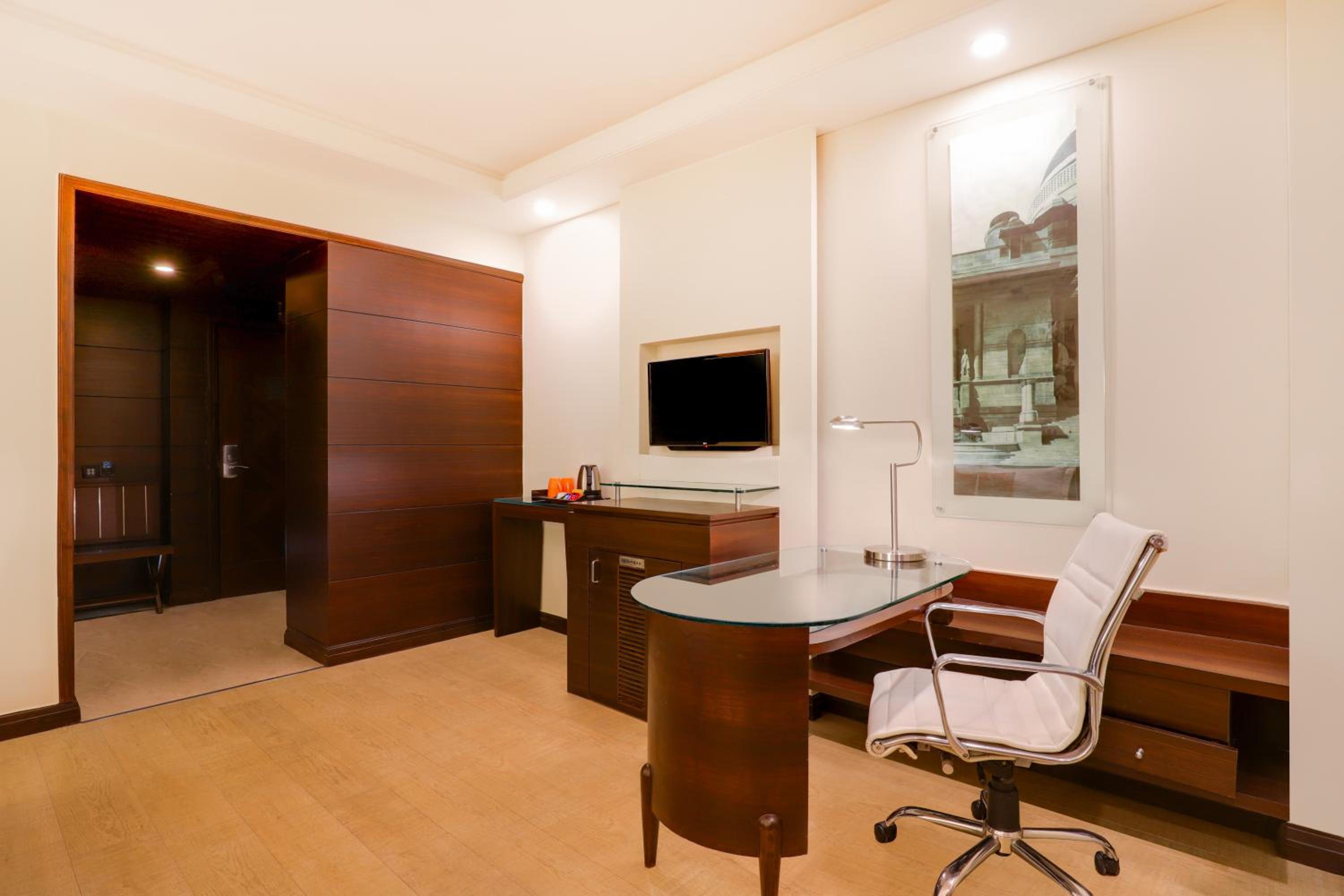 Premier King Or Twin Room (Exclusive Lounge Access,Cocktail Hours (1800 hrs to 2000 hrs),15% discount on Food & Beverage and 15% discount on Laundry) photo 1
