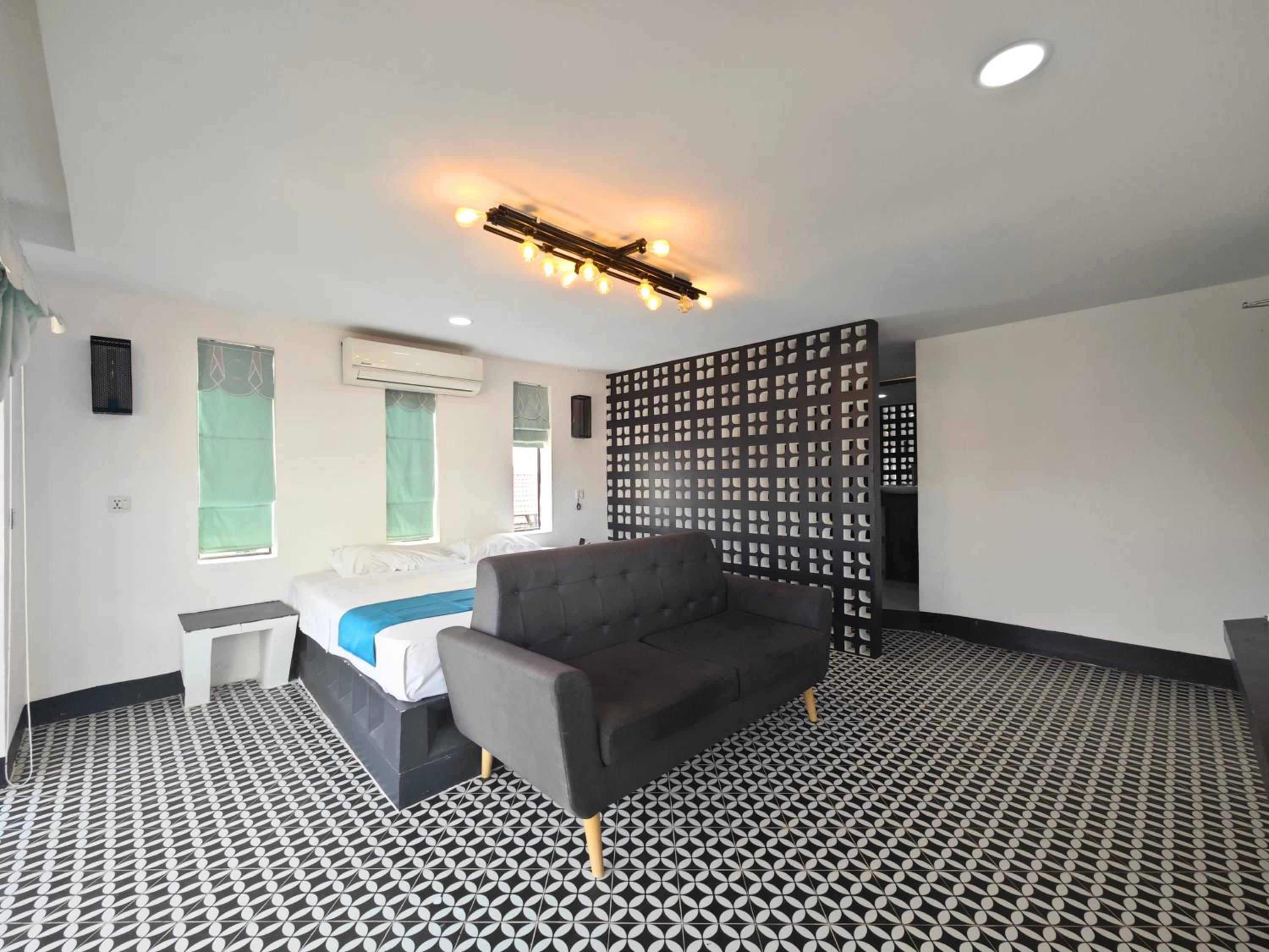 Superior King Room