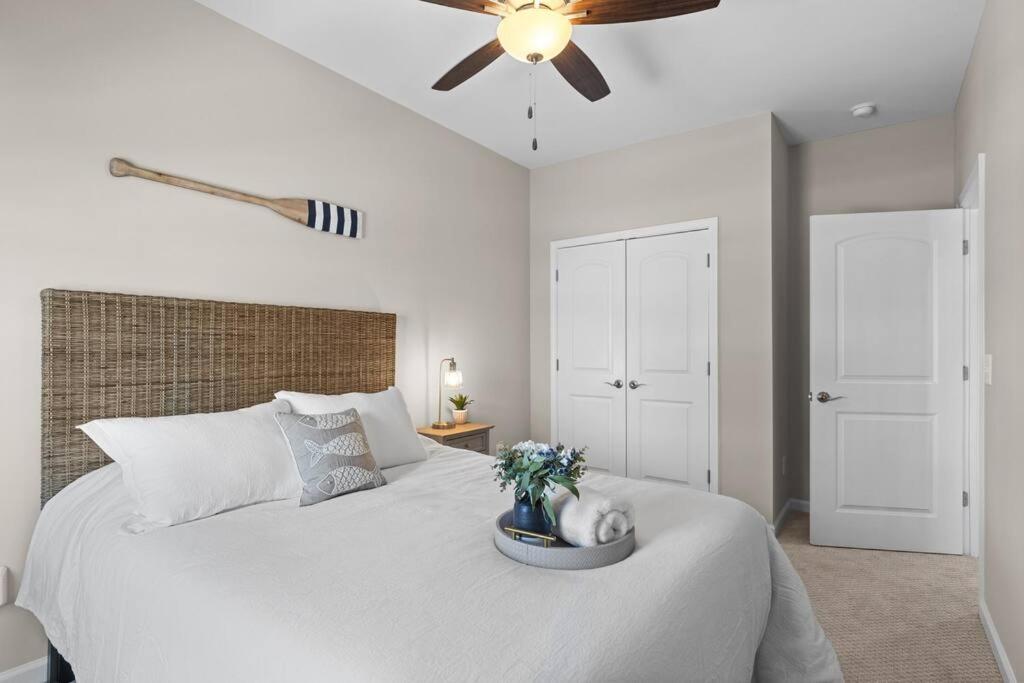 Three-Bedroom House photo 1