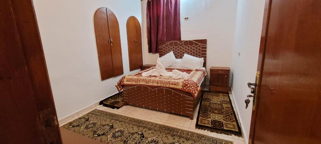 Double Room with Private Bathroom - Photo 5