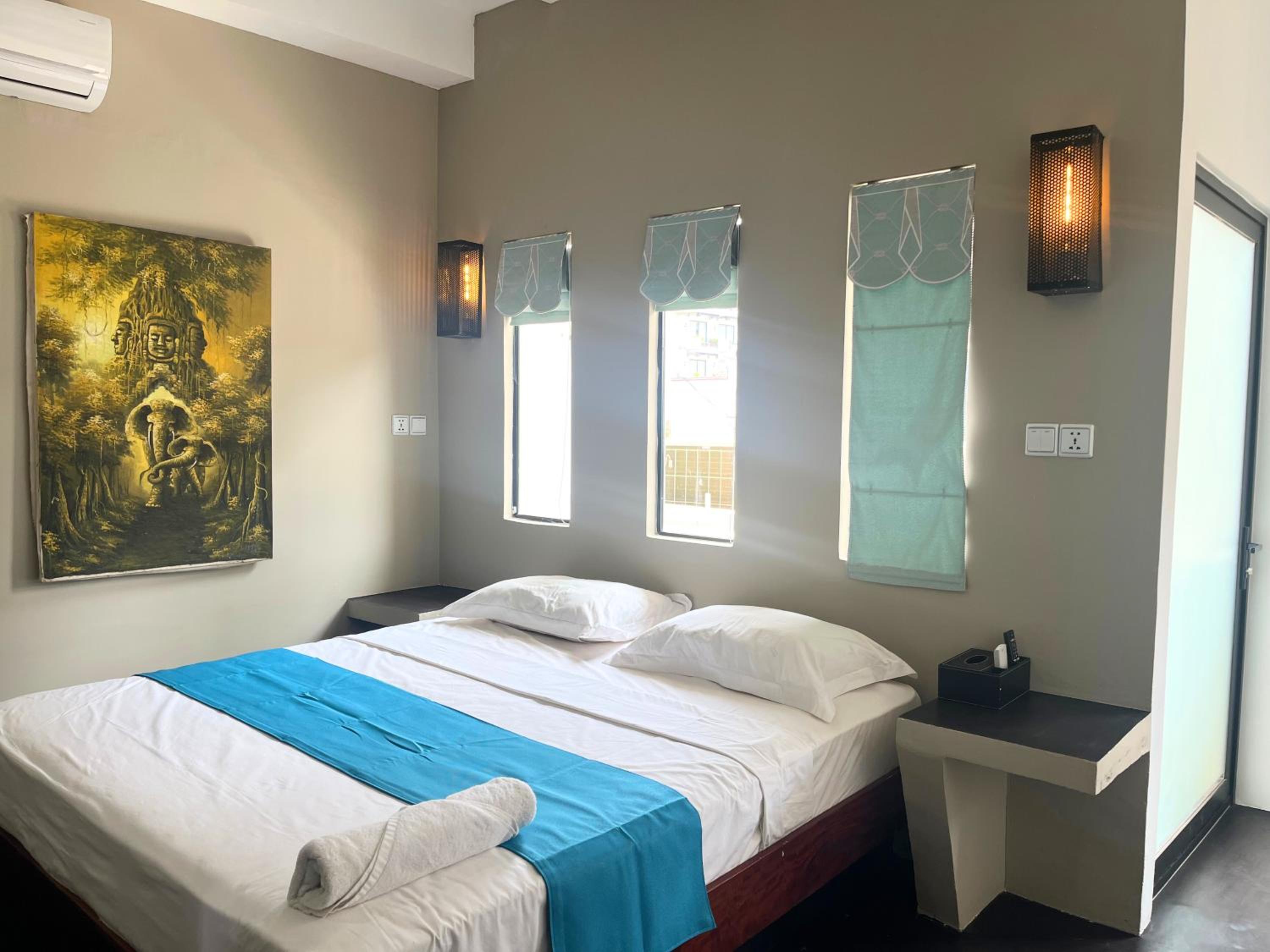 King Room With Balcony