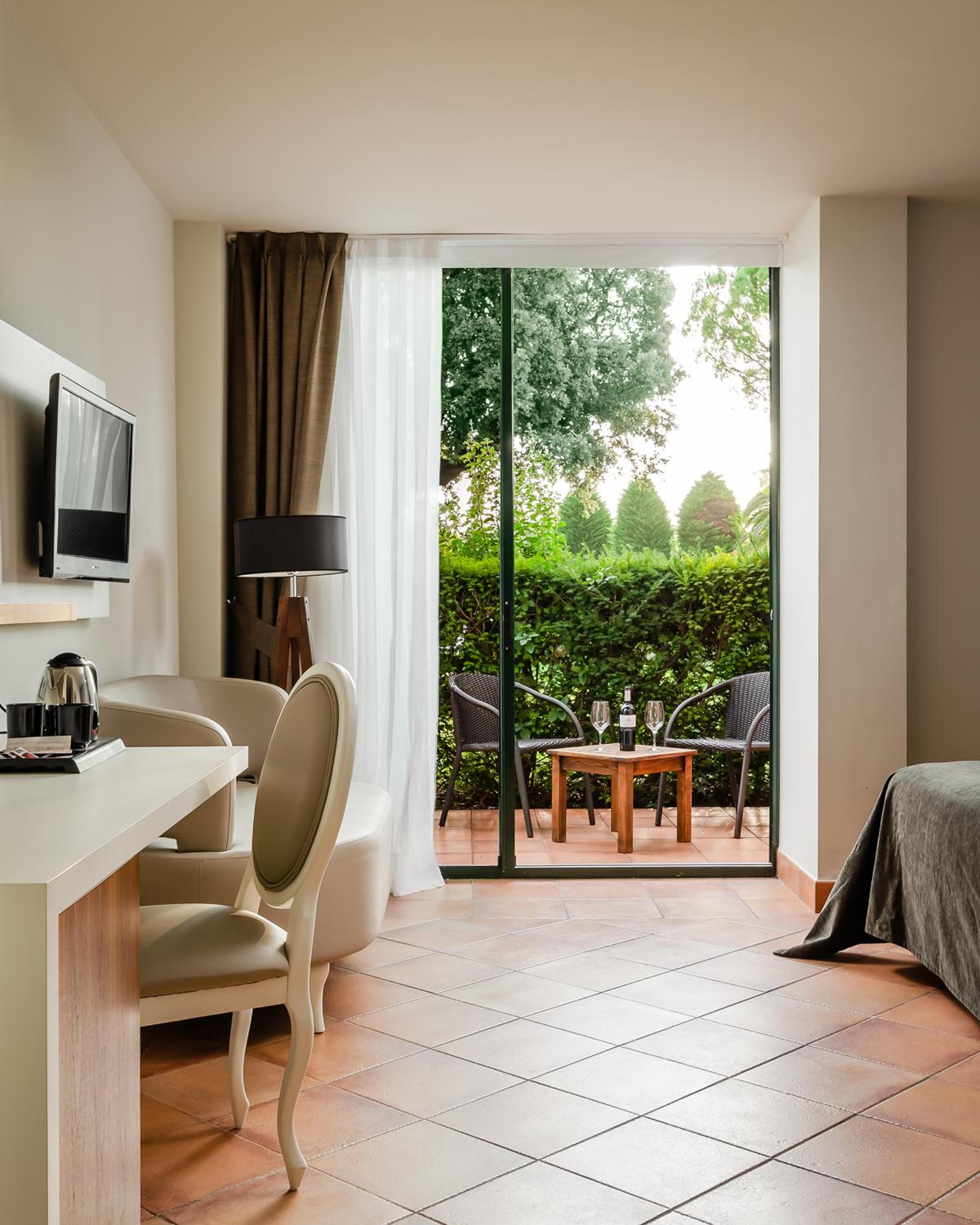 Superior Double Room with Terrace - Photo 4