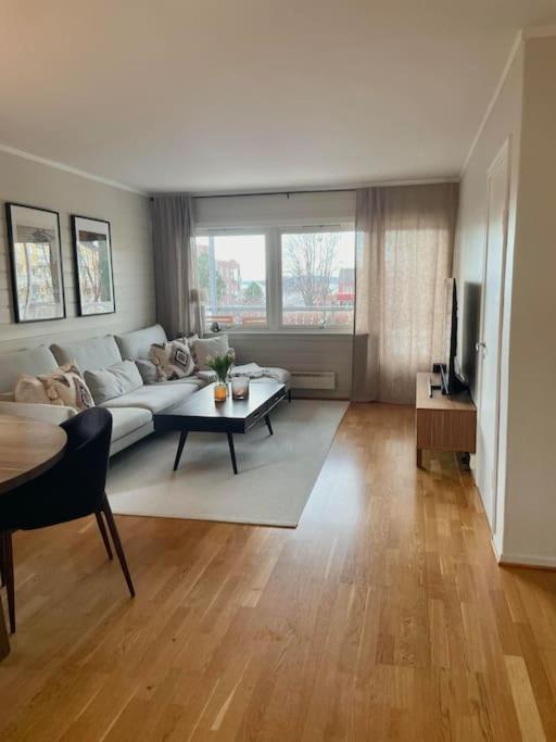Three-Bedroom Apartment photo 1