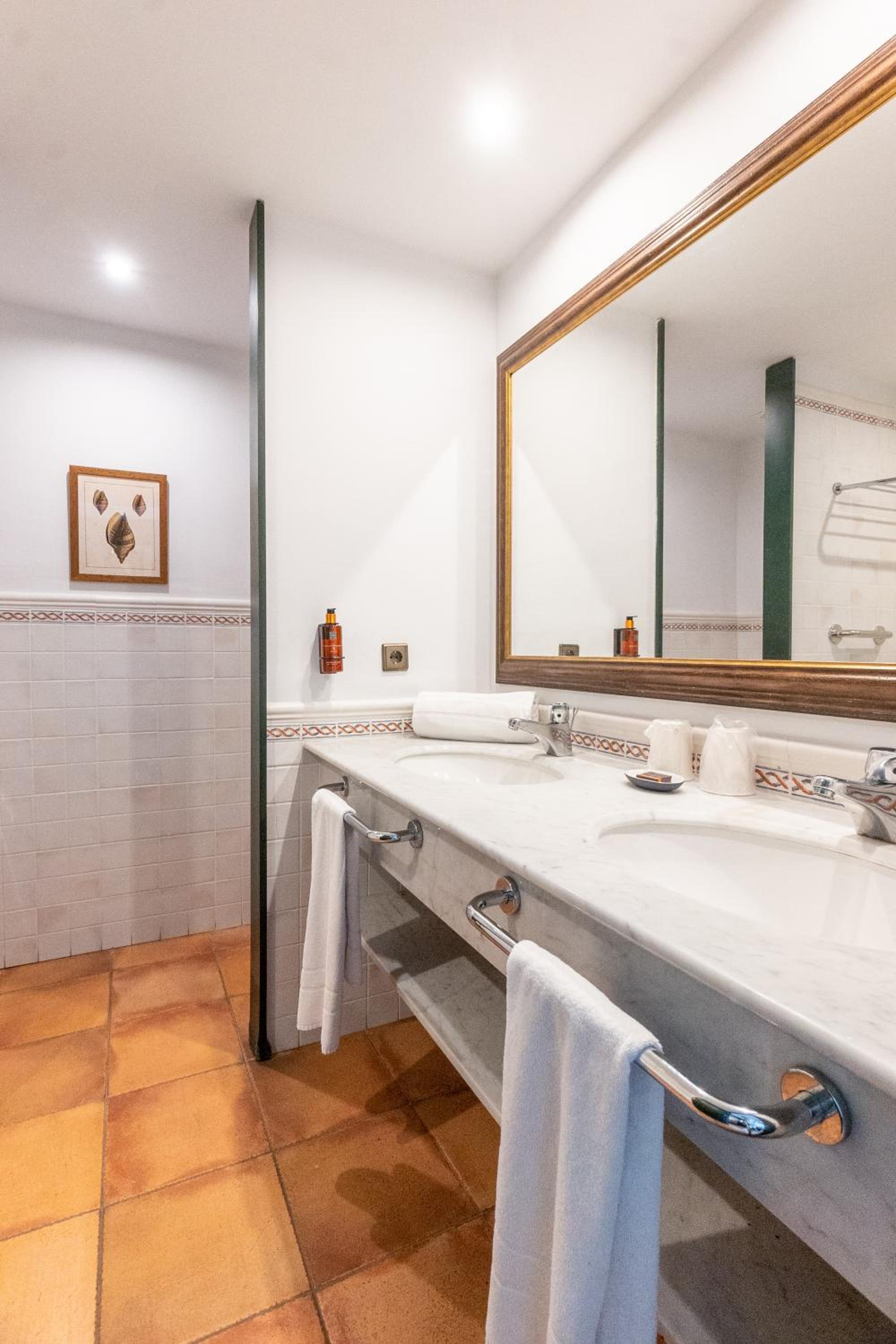 Superior Double Room with Terrace - Photo 5
