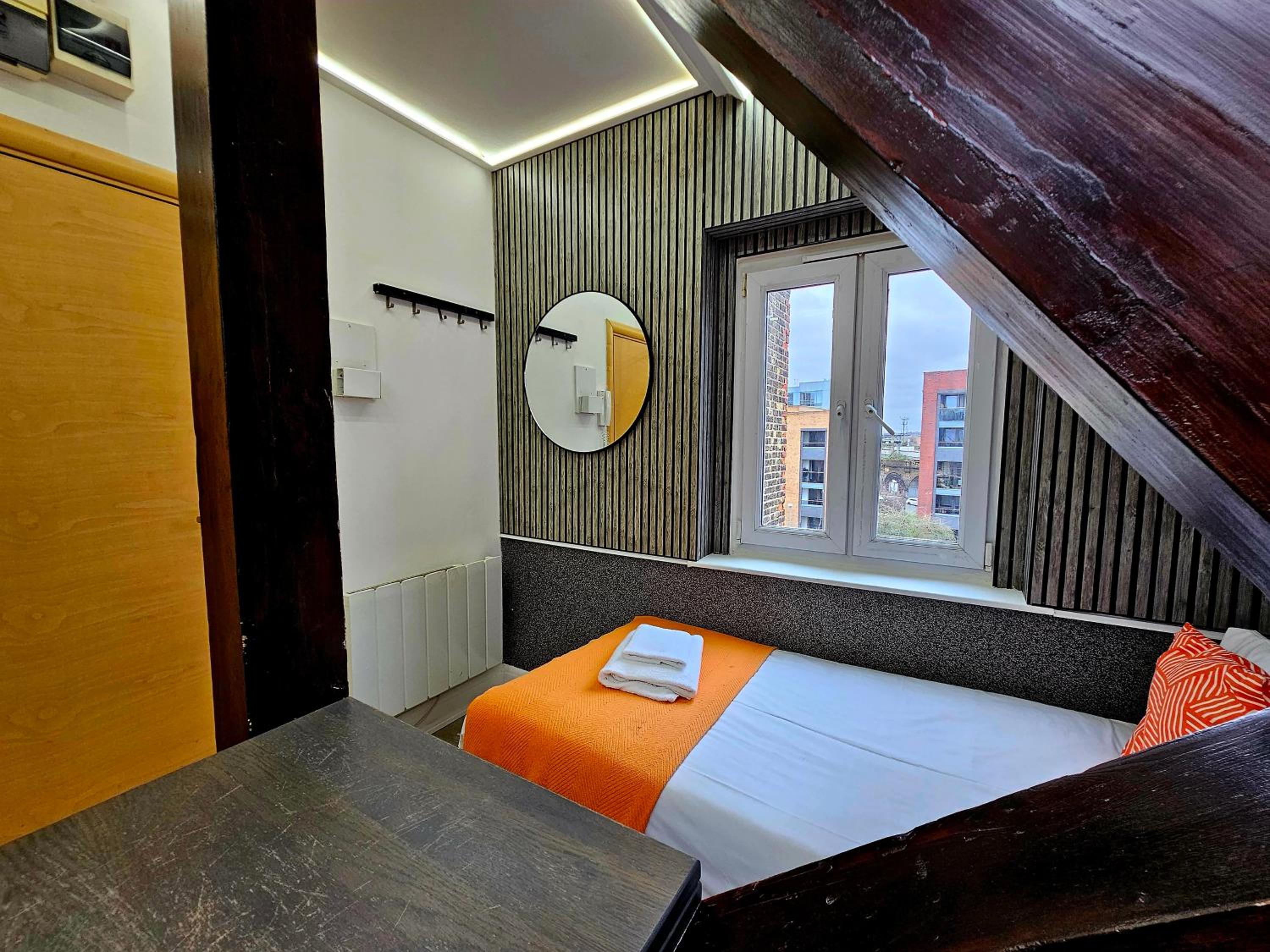 Single Room photo 1