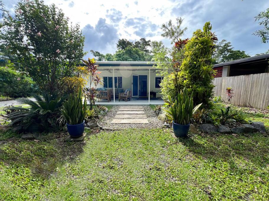Two-Bedroom House photo 2
