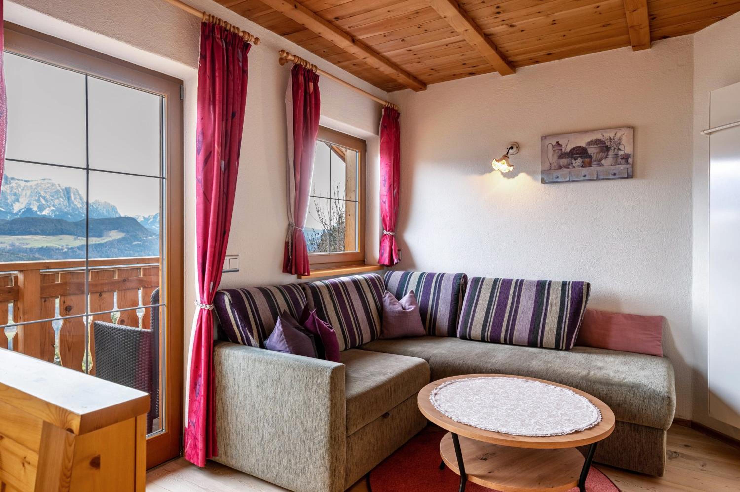 Two-Bedroom Deluxe Apartment with Garden View