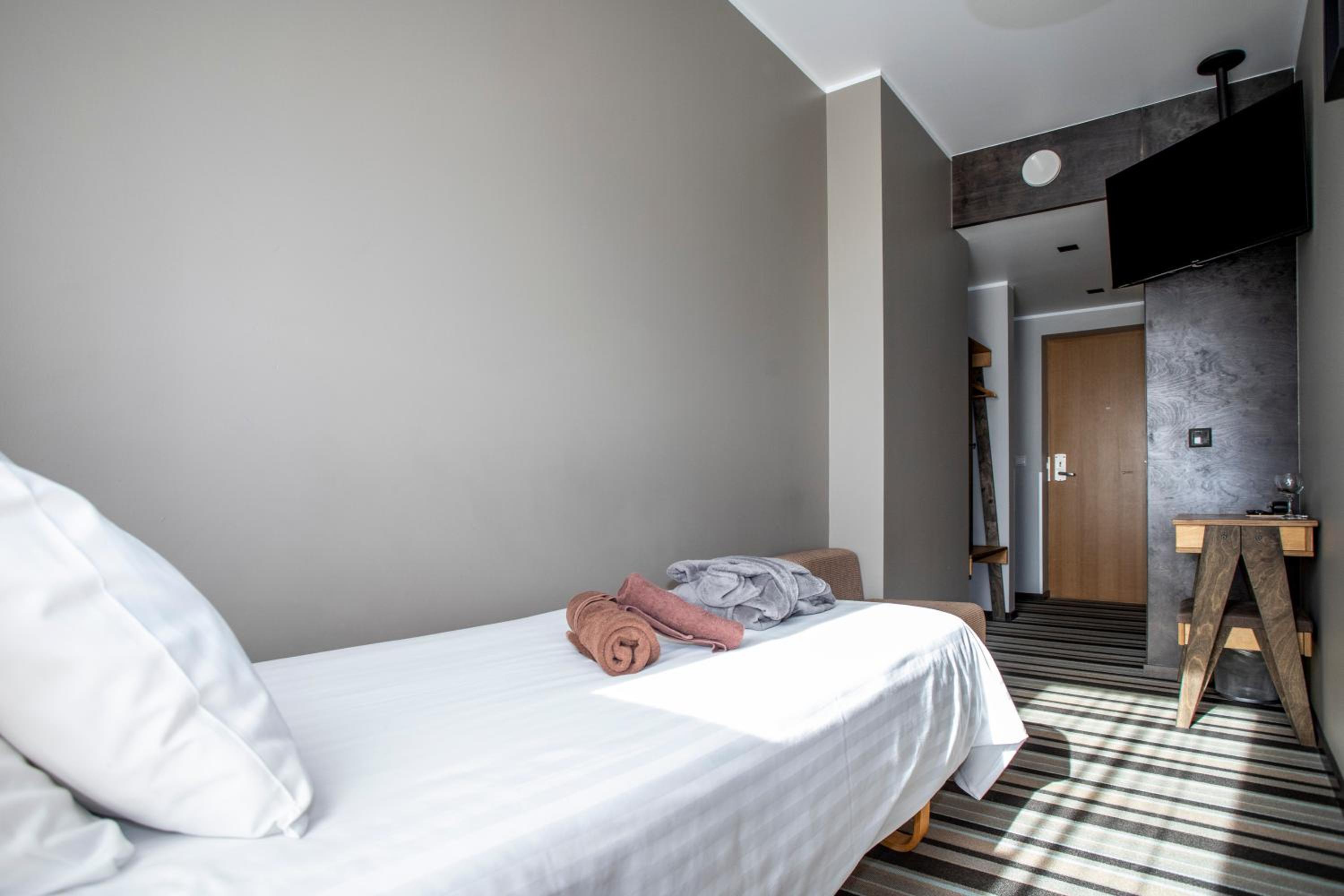 Single Room with Spa Access photo 3