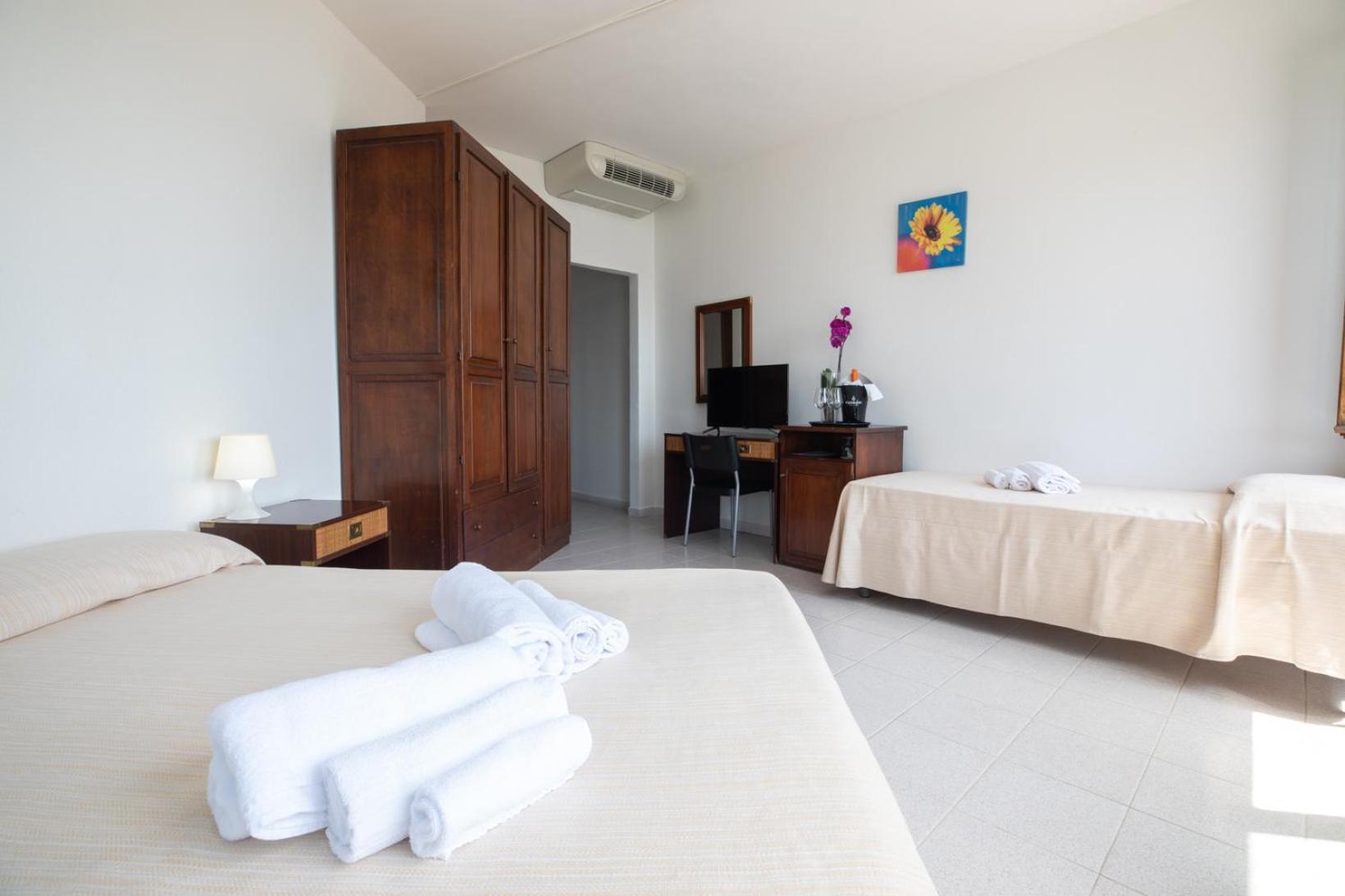 Triple Room - Photo 1