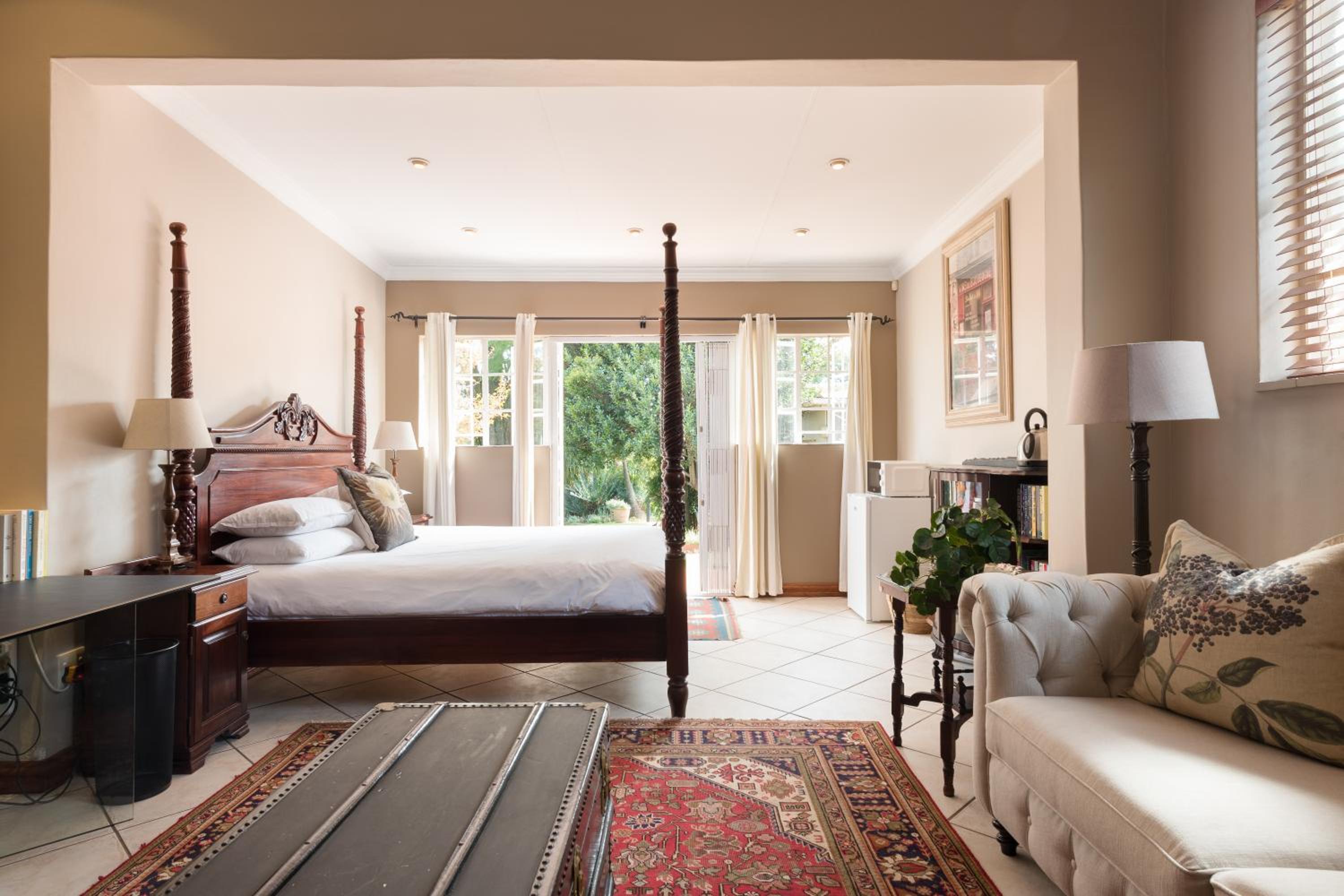 Superior King Suite photo 1