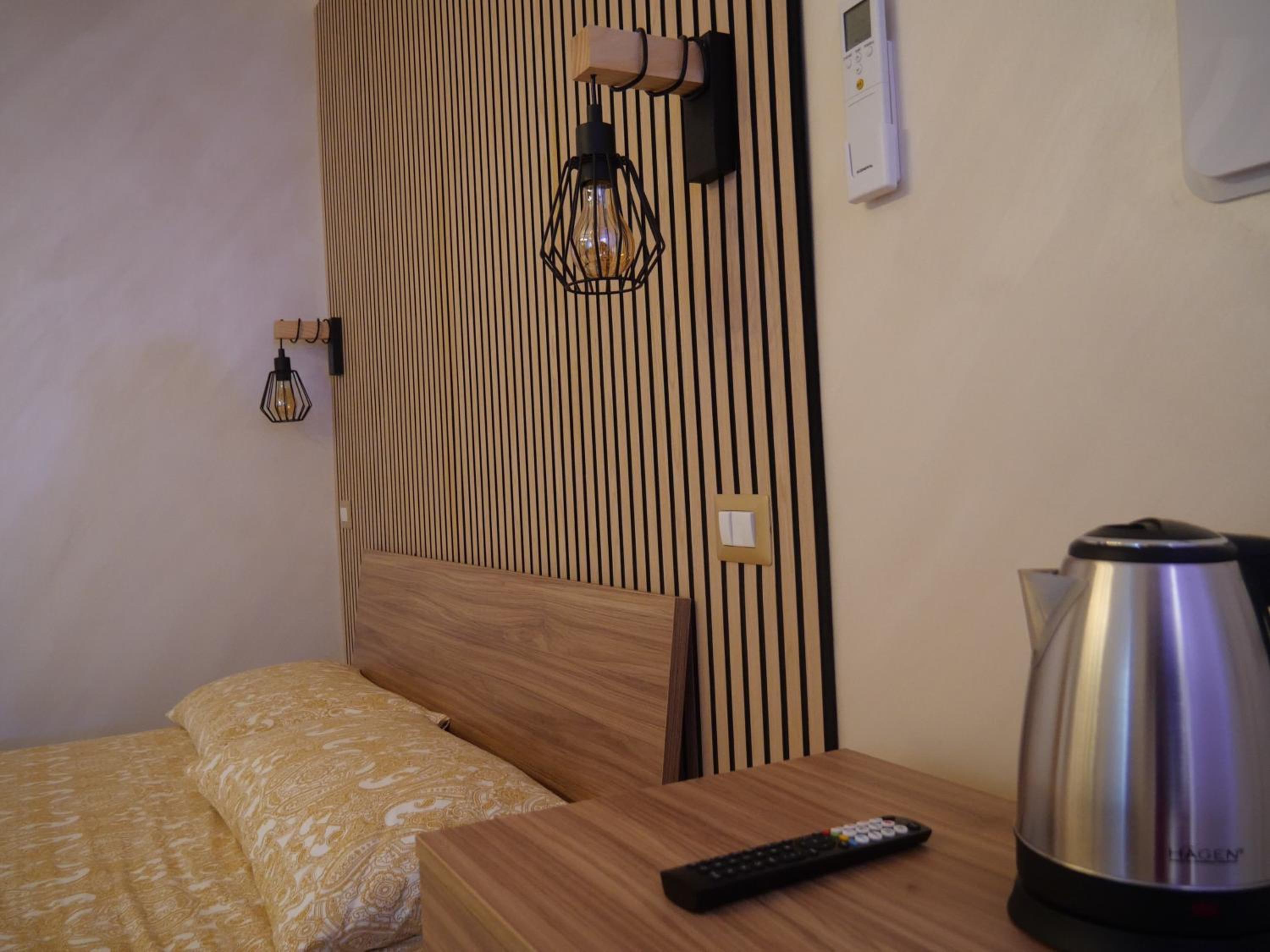 Double Room with Private Bathroom photo 3