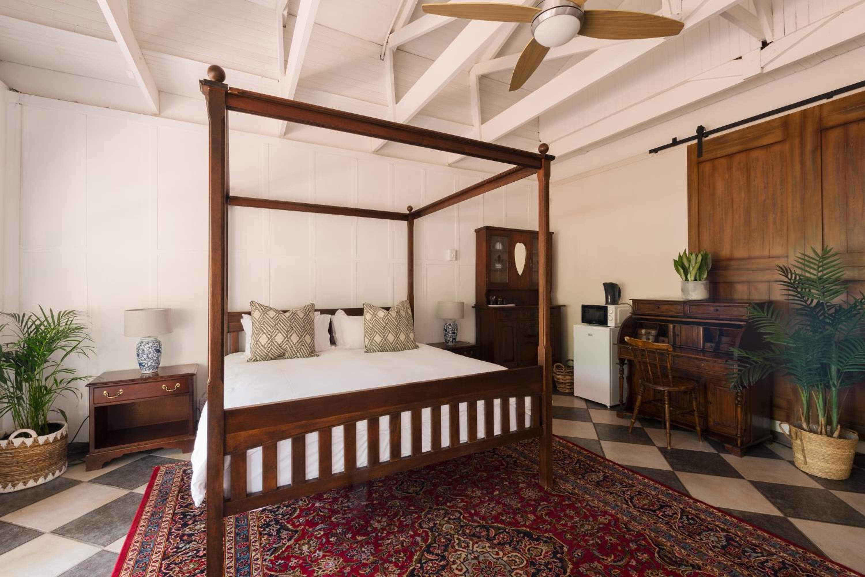 Superior King Suite photo 1