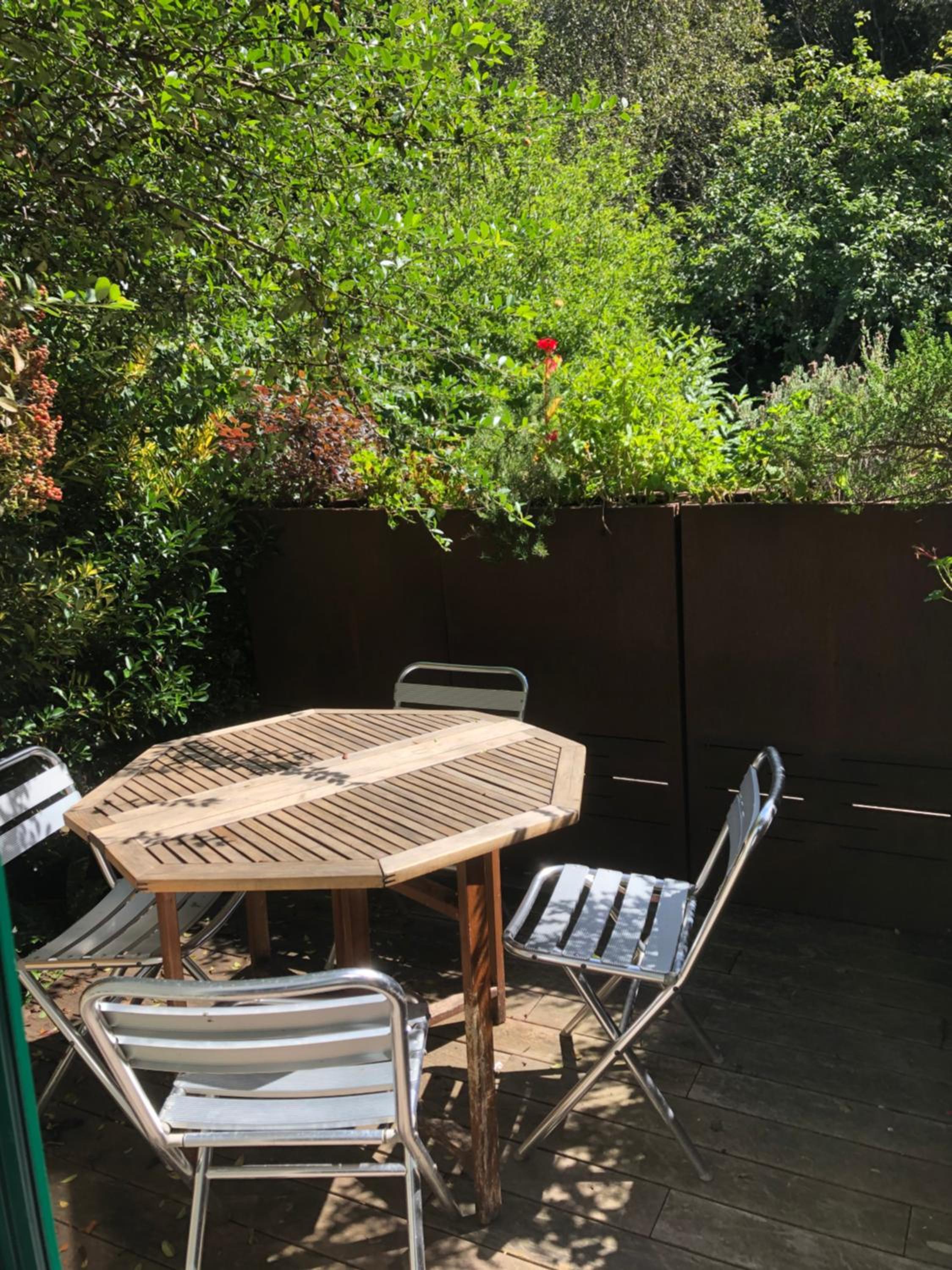 Apartment with Terrace - Photo 3