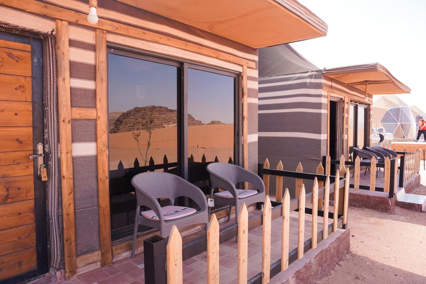 Deluxe Double or Twin Room with Mountain View - Photo 13