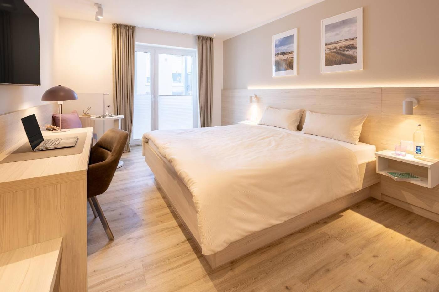 Large Double Room