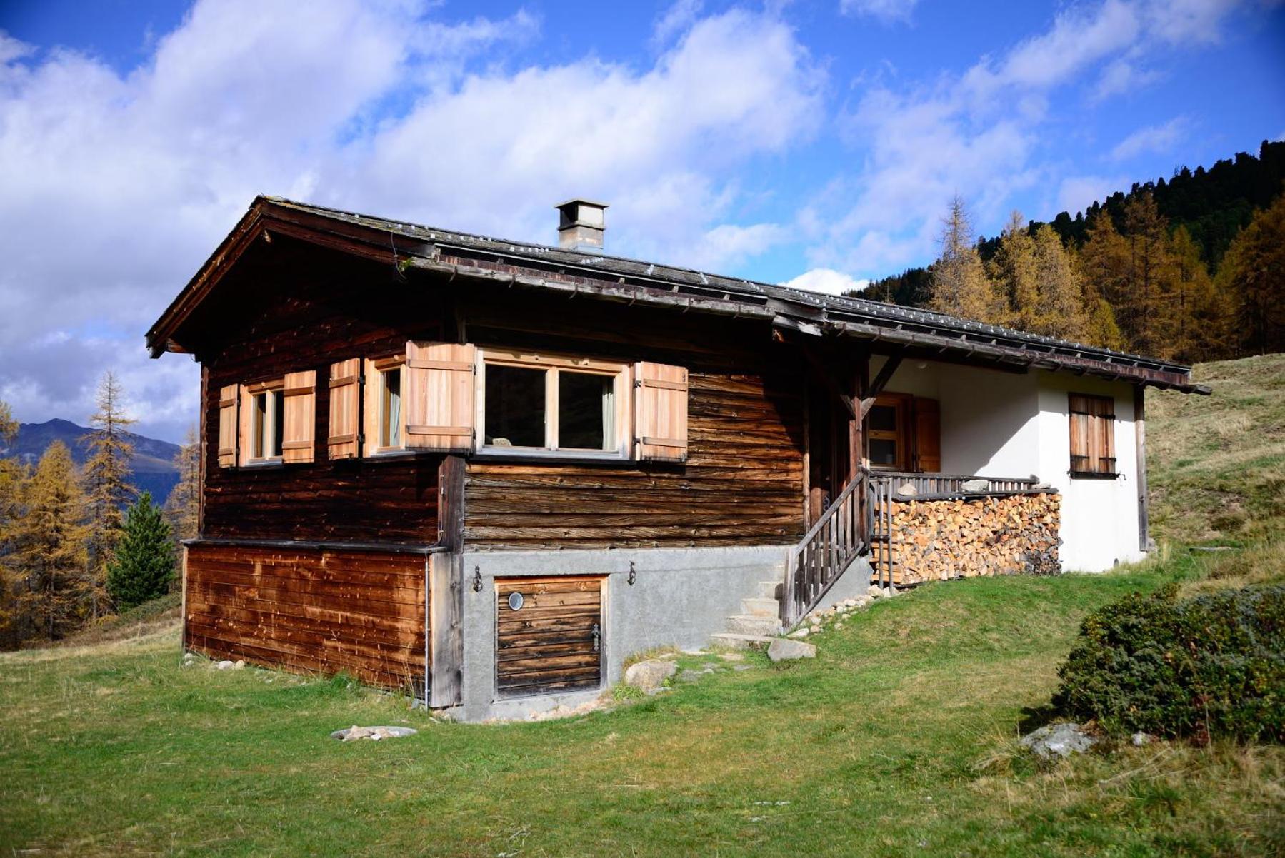 Three-Bedroom Chalet photo 2