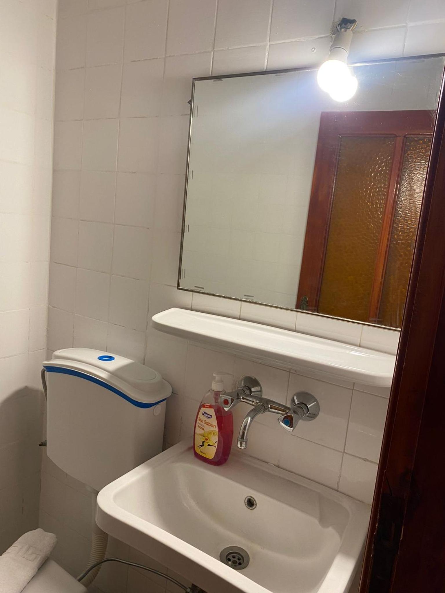 Budget Single Room photo 2