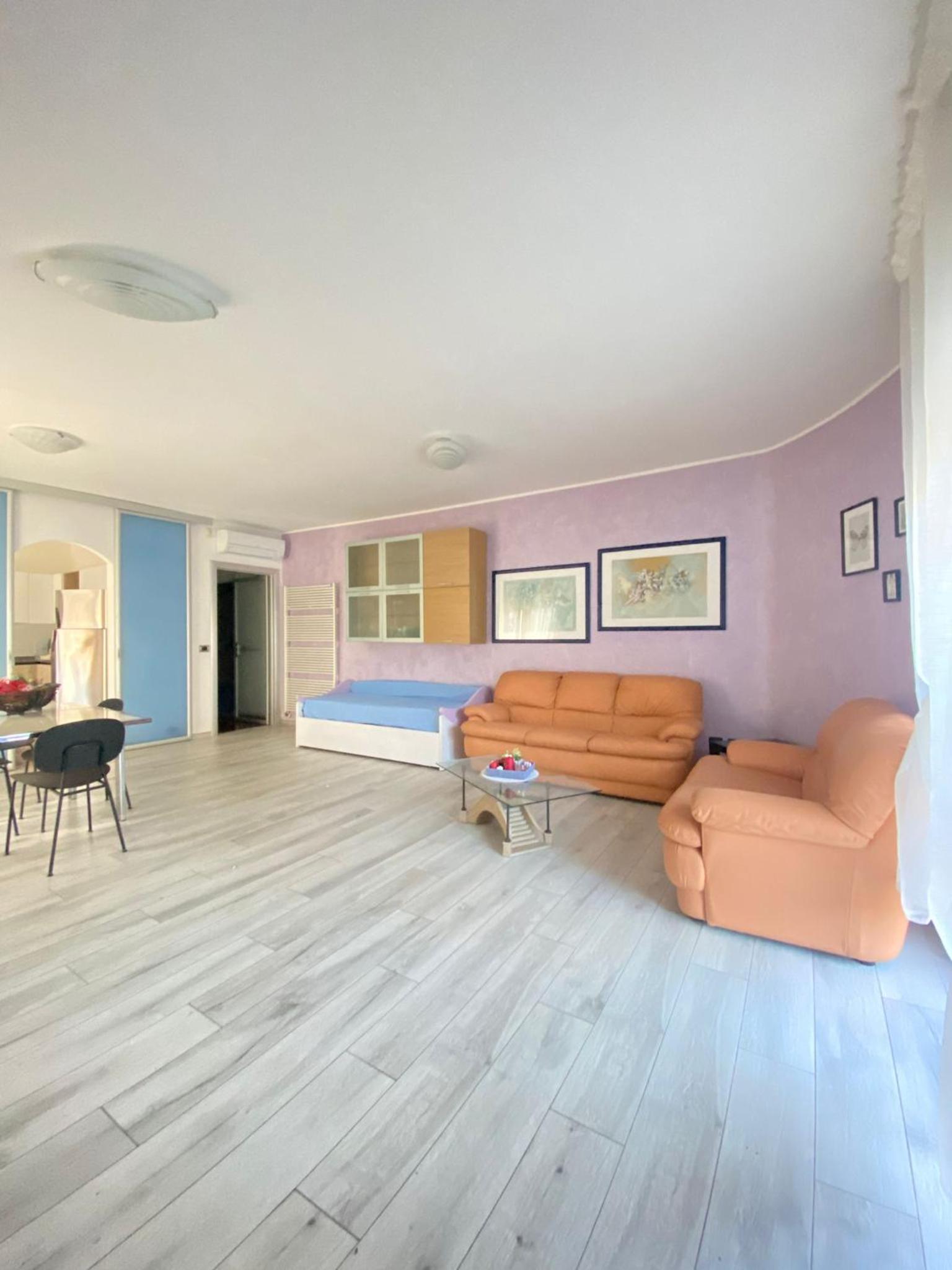 Three-Bedroom Apartment photo 3