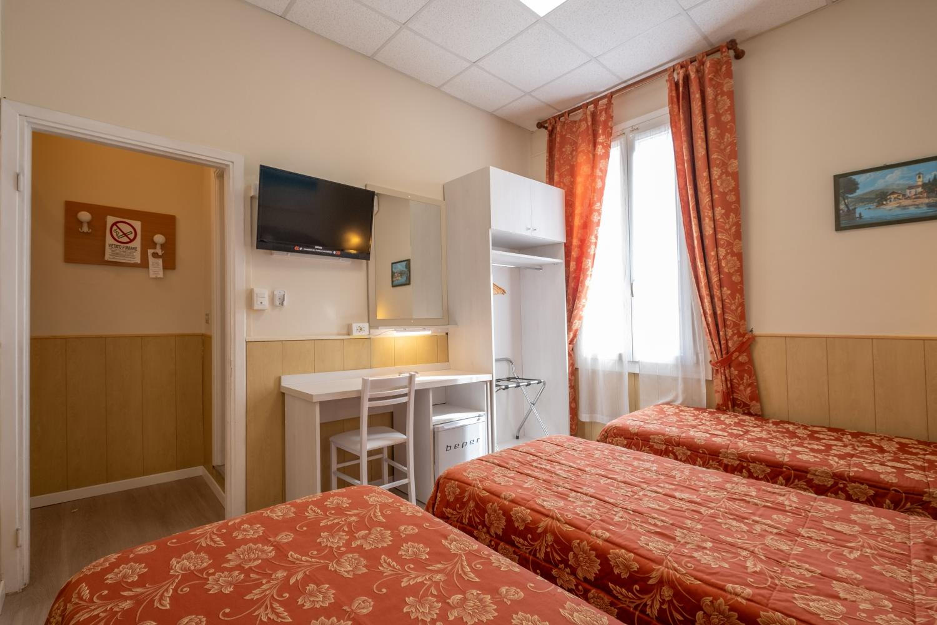 Triple Room - Photo 1