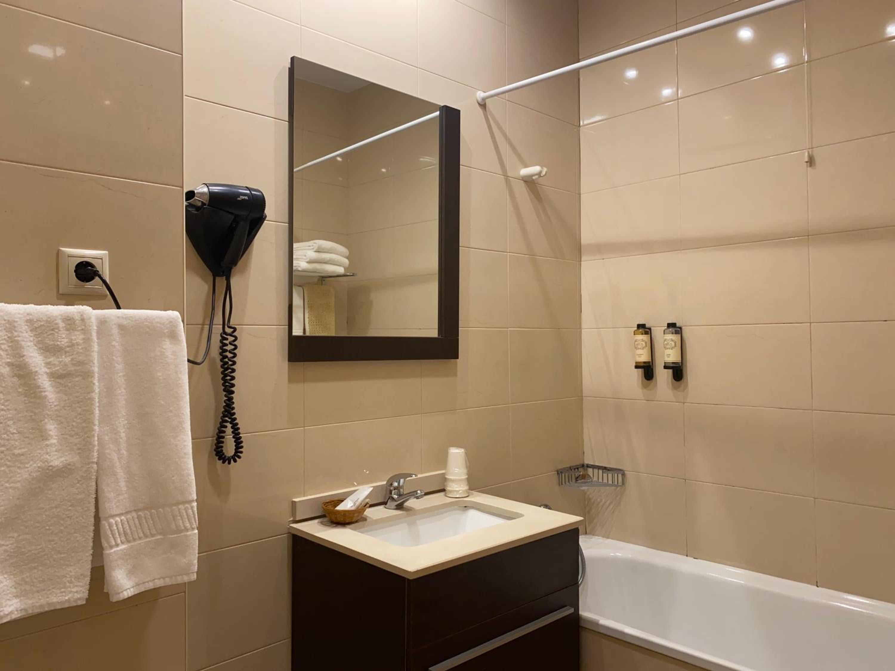 Triple Room - Photo 3