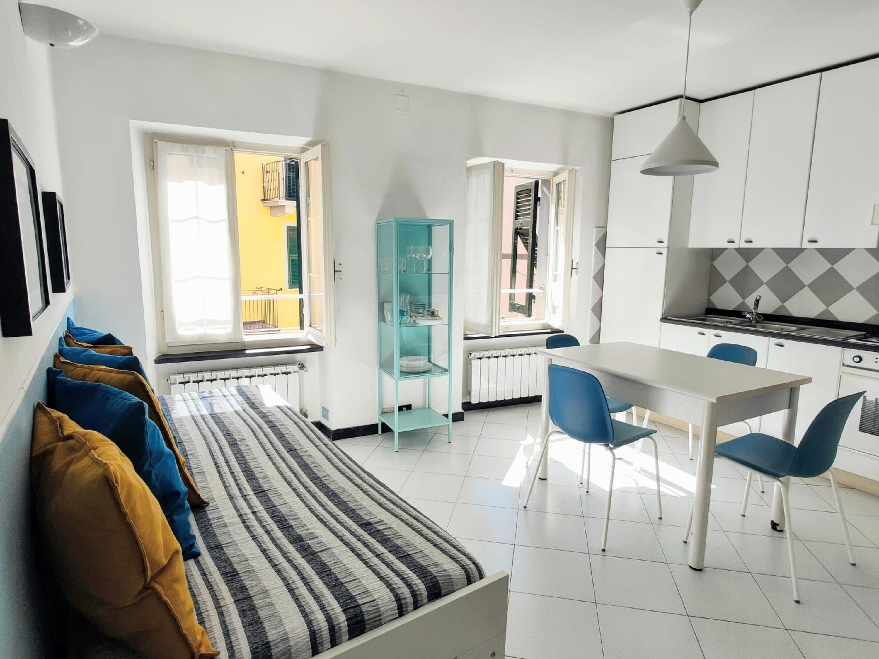 Studio Apartment photo 1