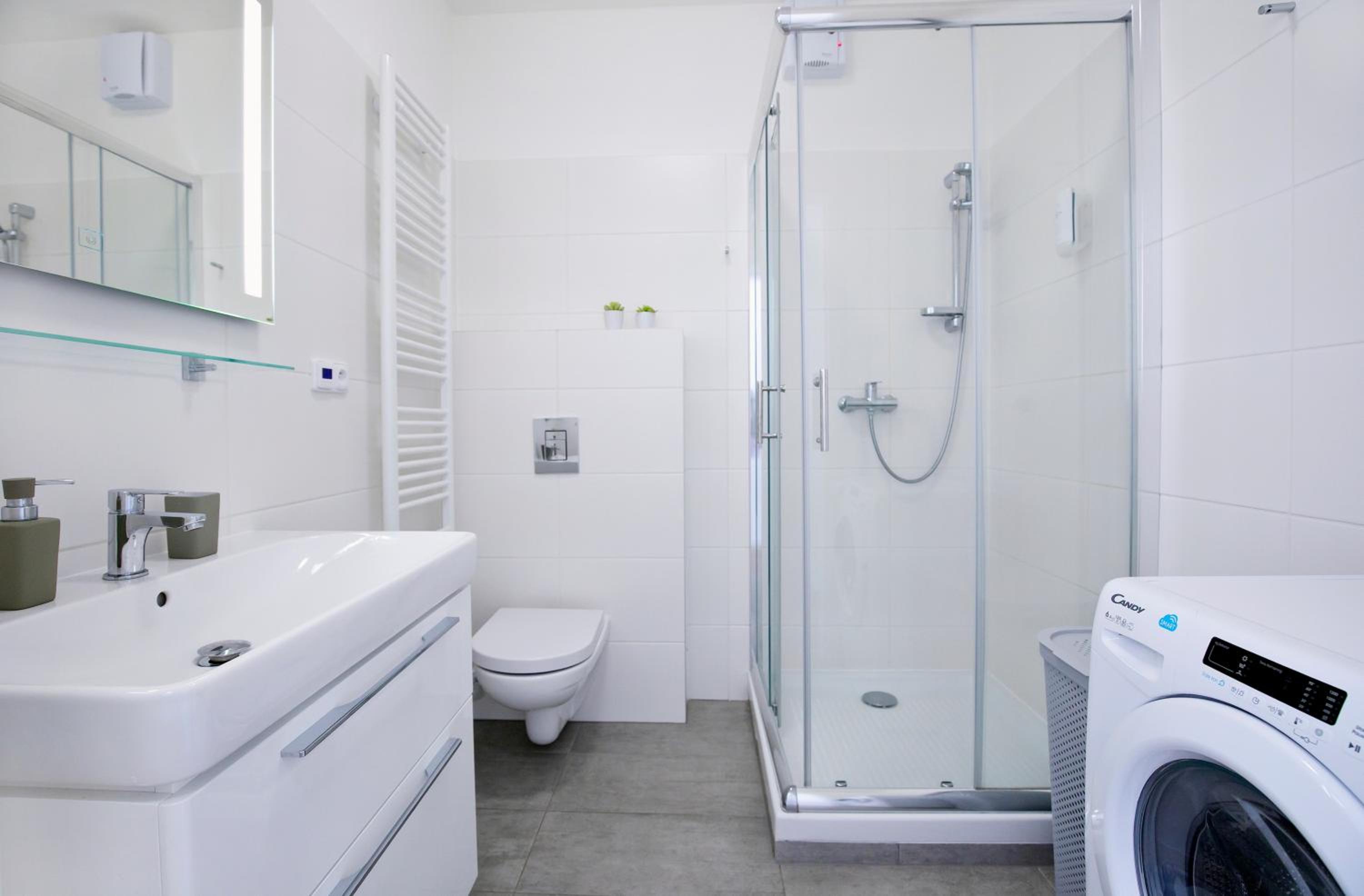 Studio Apartment photo 3